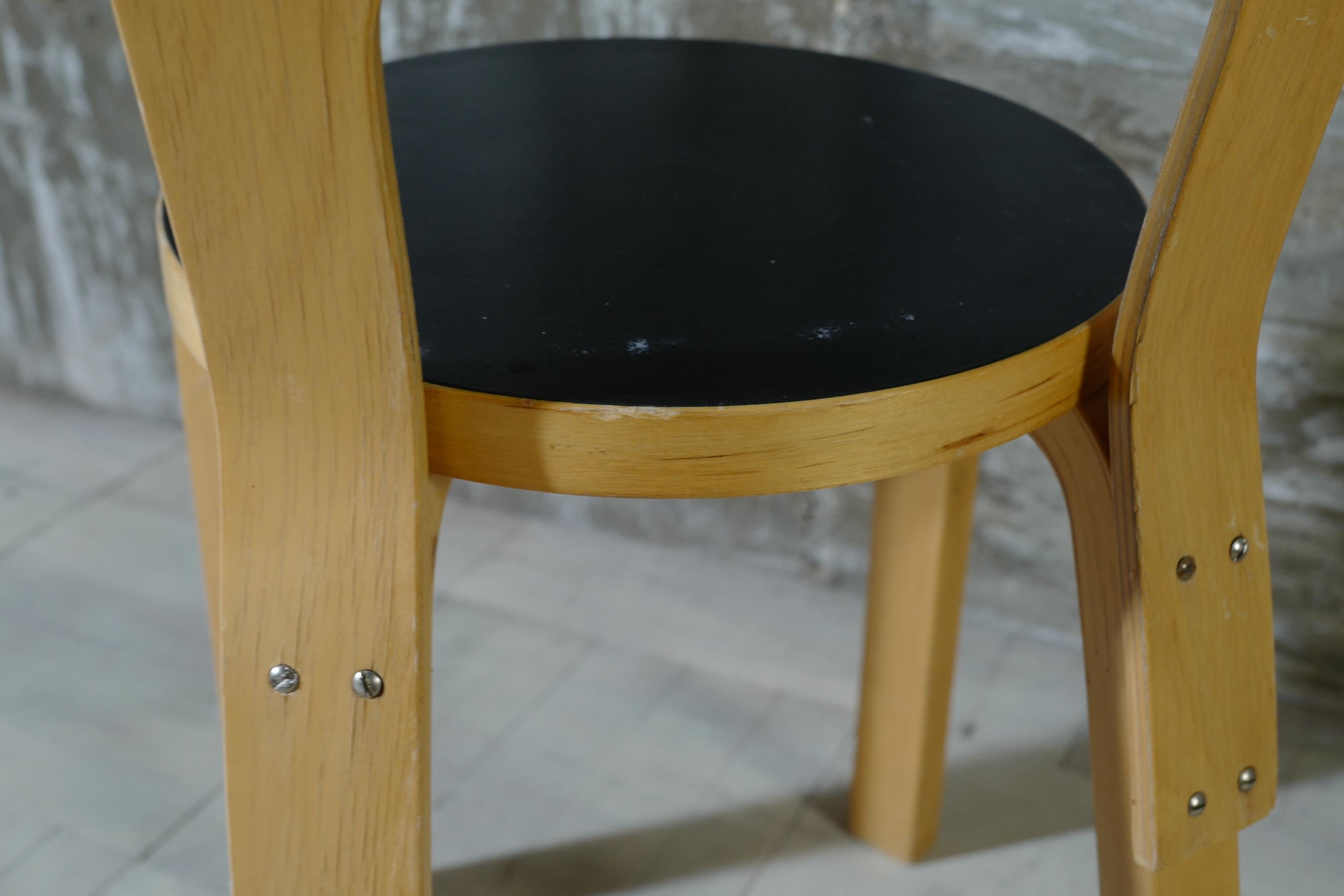 alvar aalto chair65 black linoleum top For Sale 3
