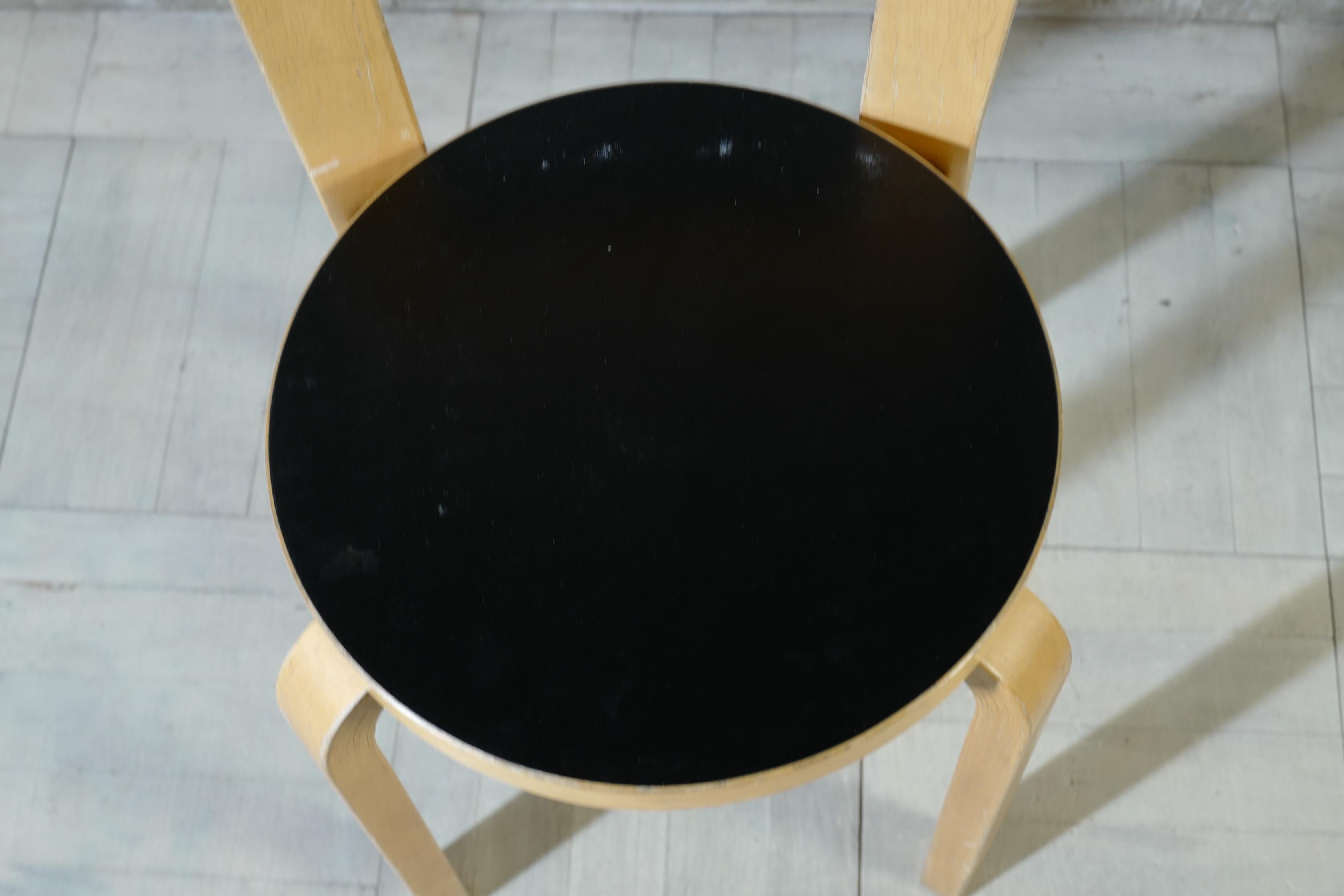 alvar aalto chair65 black linoleum top In Good Condition For Sale In 東御市, JP