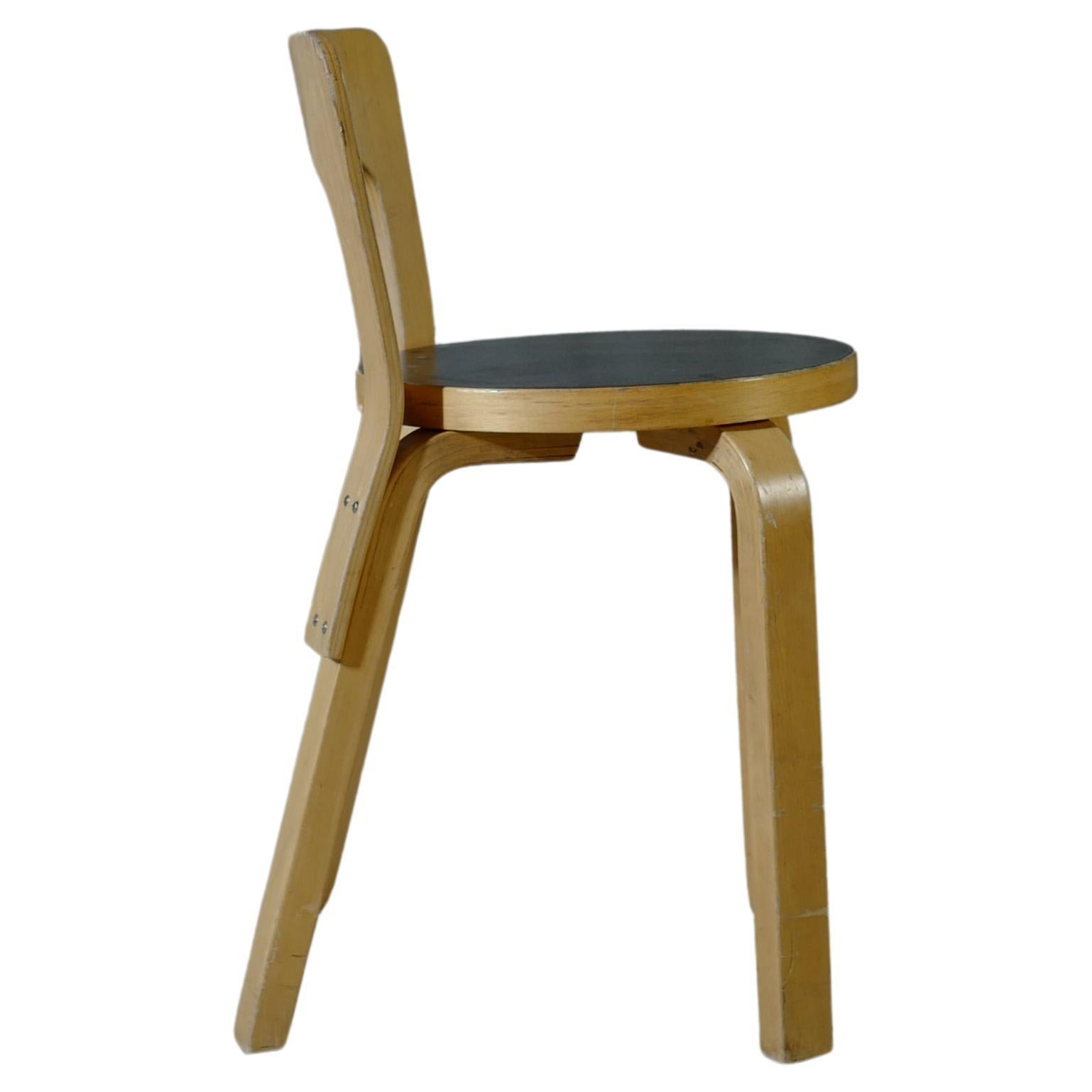 alvar aalto chair65 black linoleum top For Sale