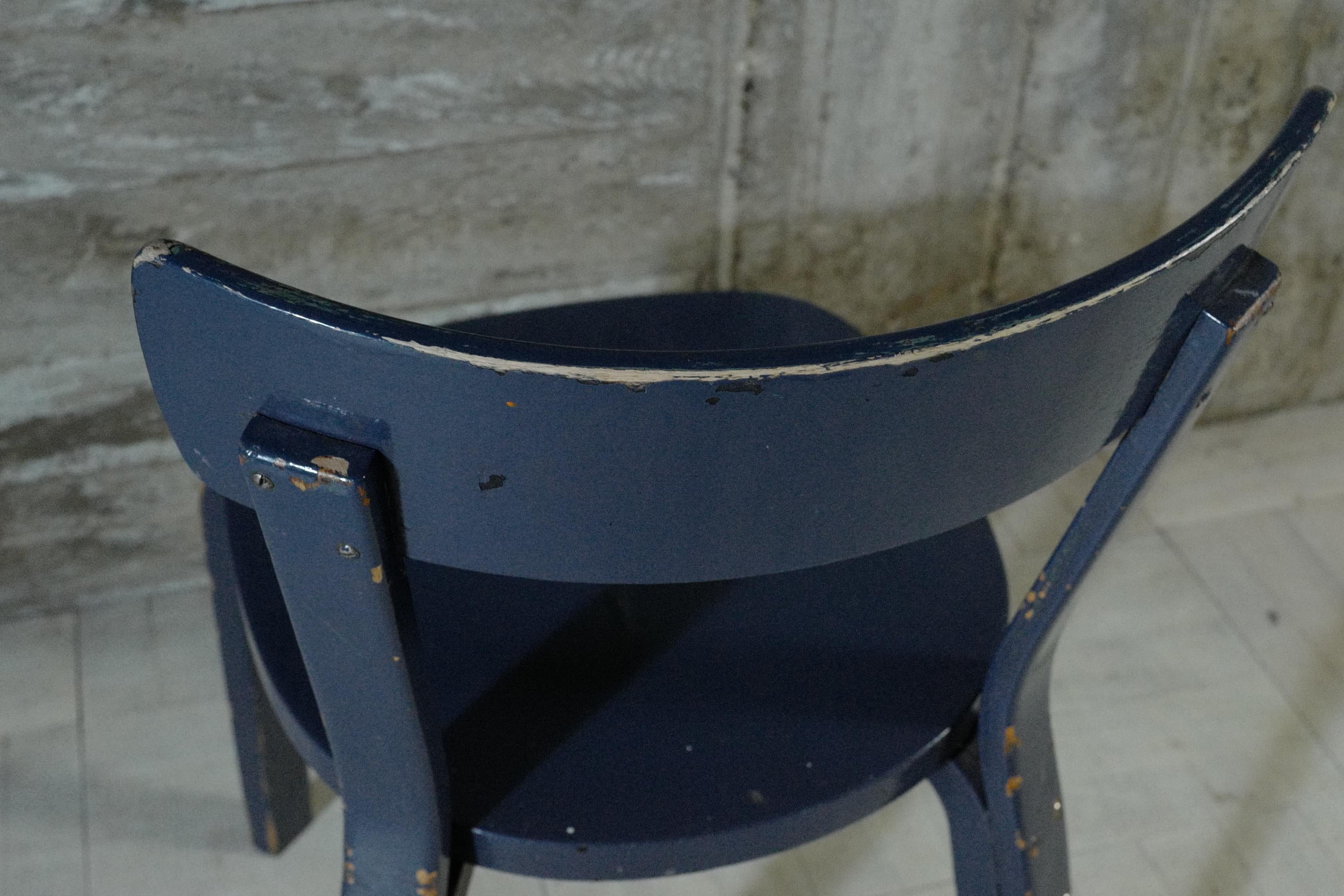 Birch alvar aalto chair69 Painted Deep blue   1930's For Sale