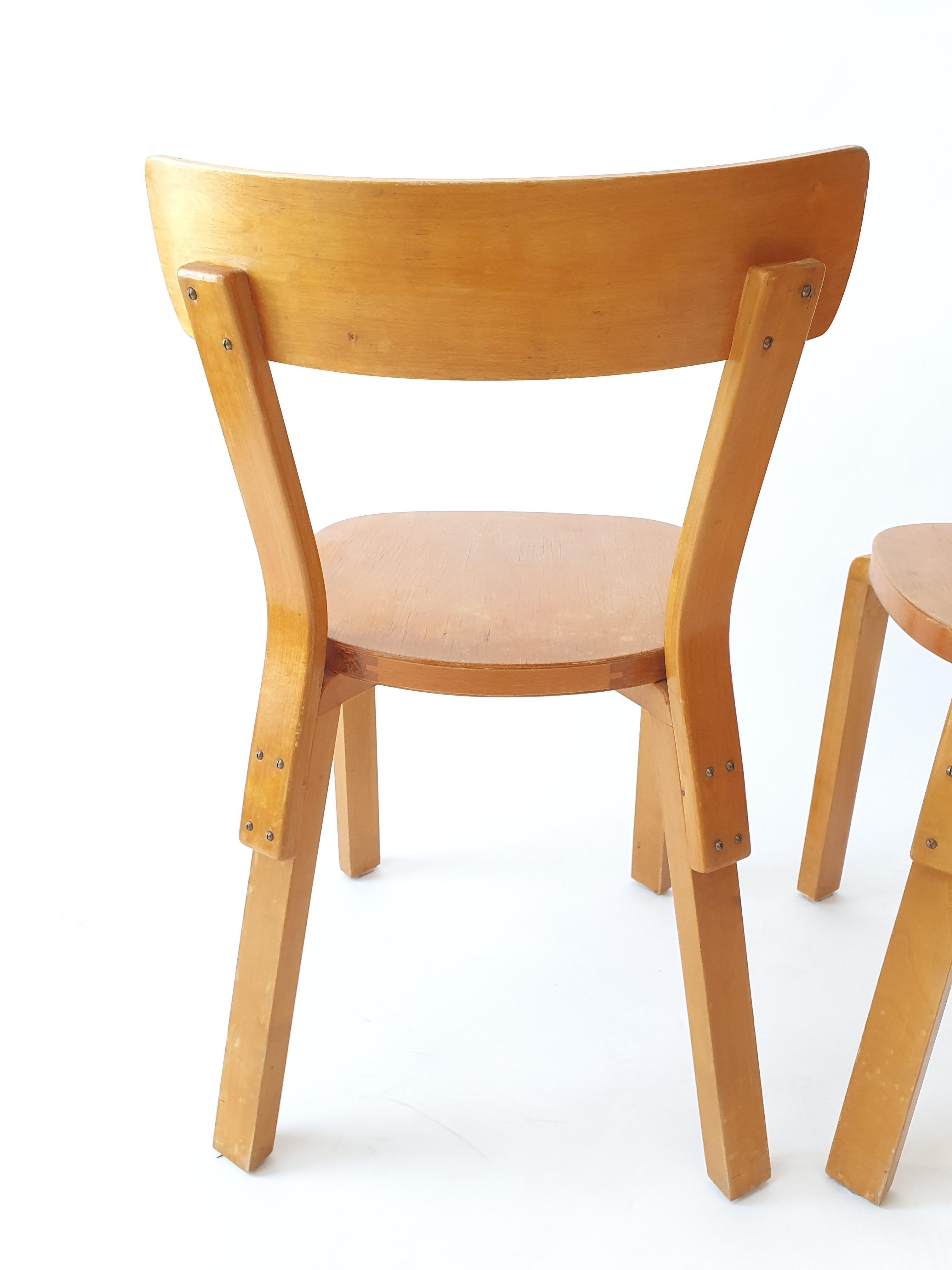 Alvar Aalto chairs 1940s by Artek model 69 2