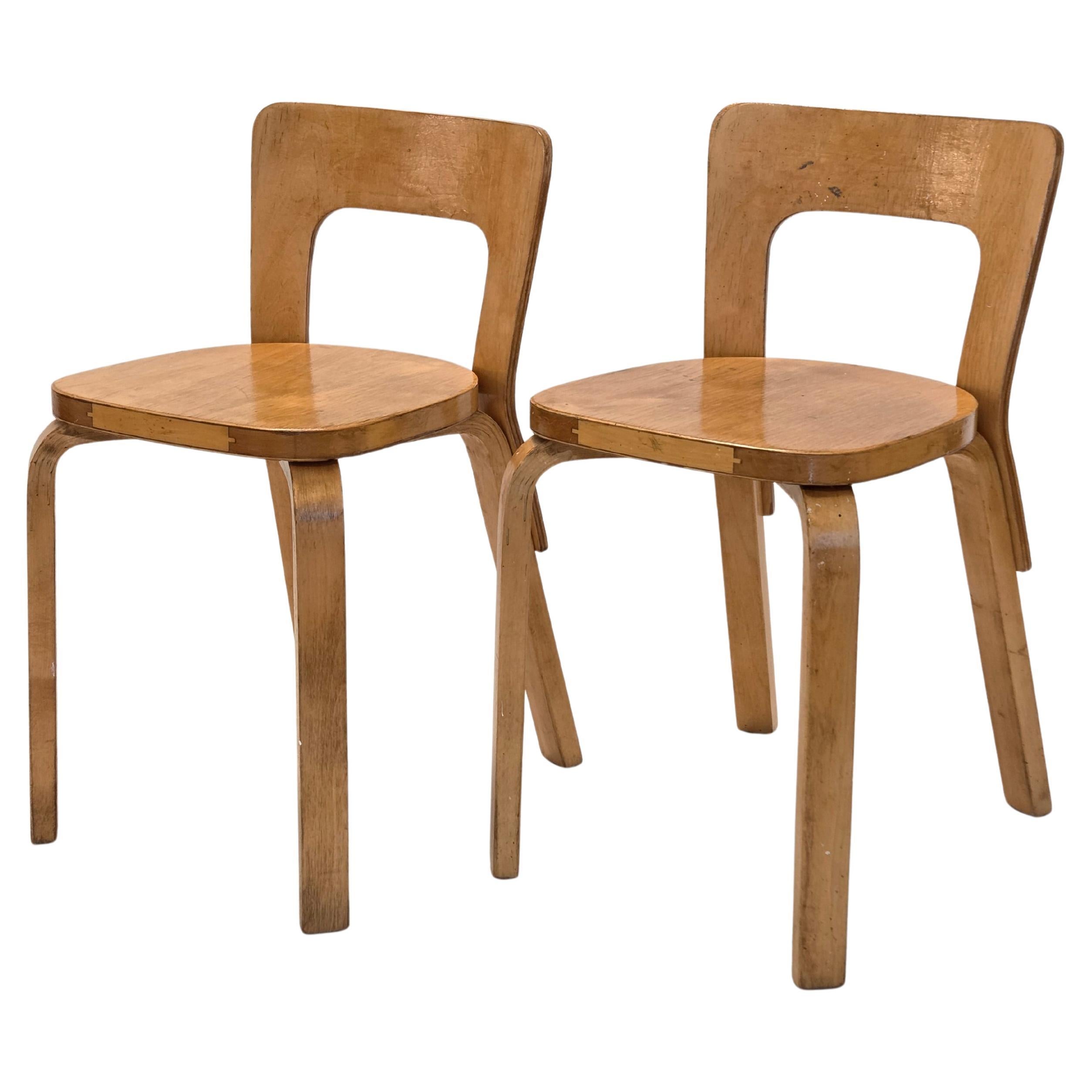 Alvar Aalto Chairs model A65 by Artek 1950s en venta