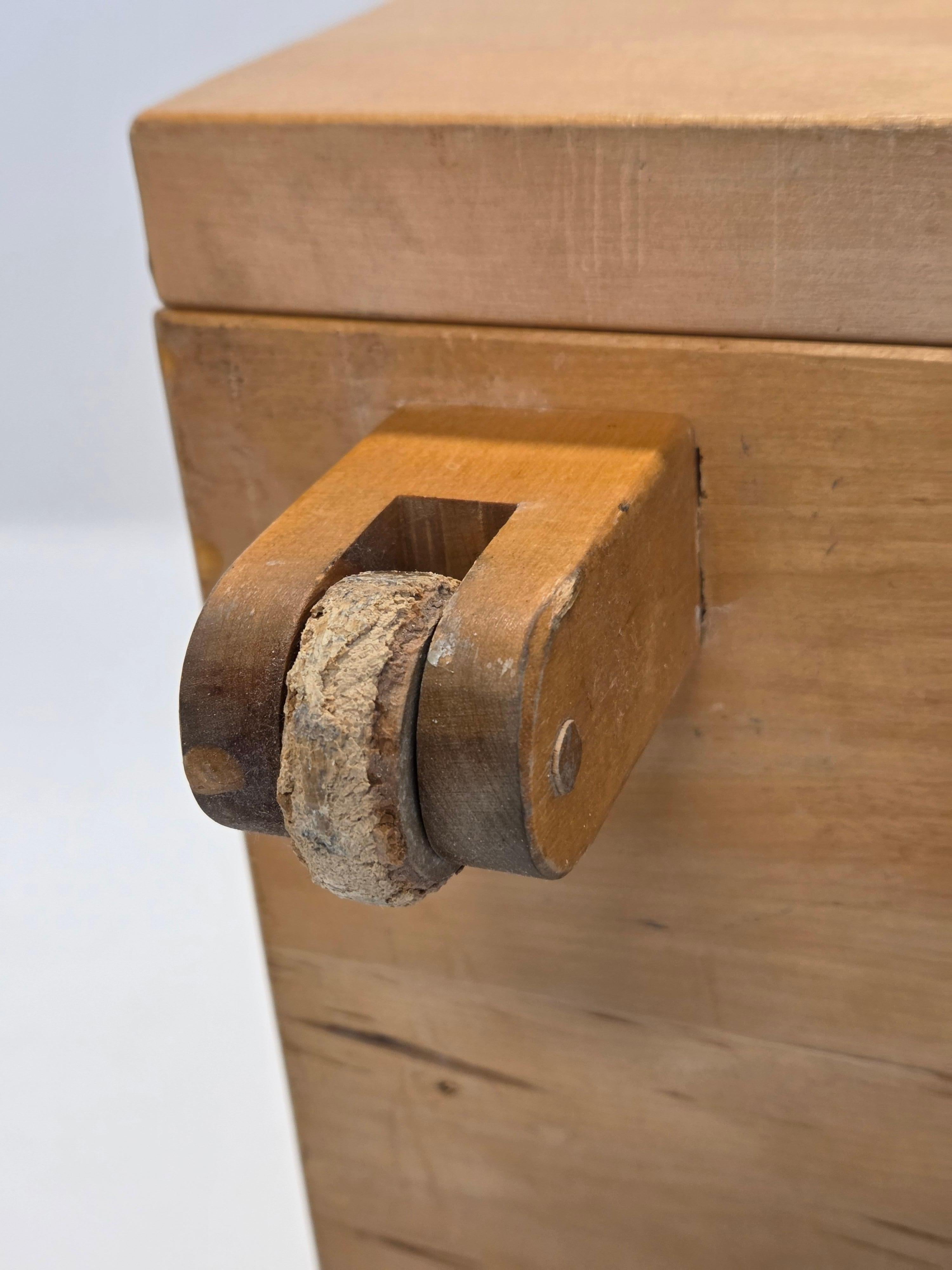 Alvar Aalto Chest of Drawers Model 297 by Artek For Sale 3