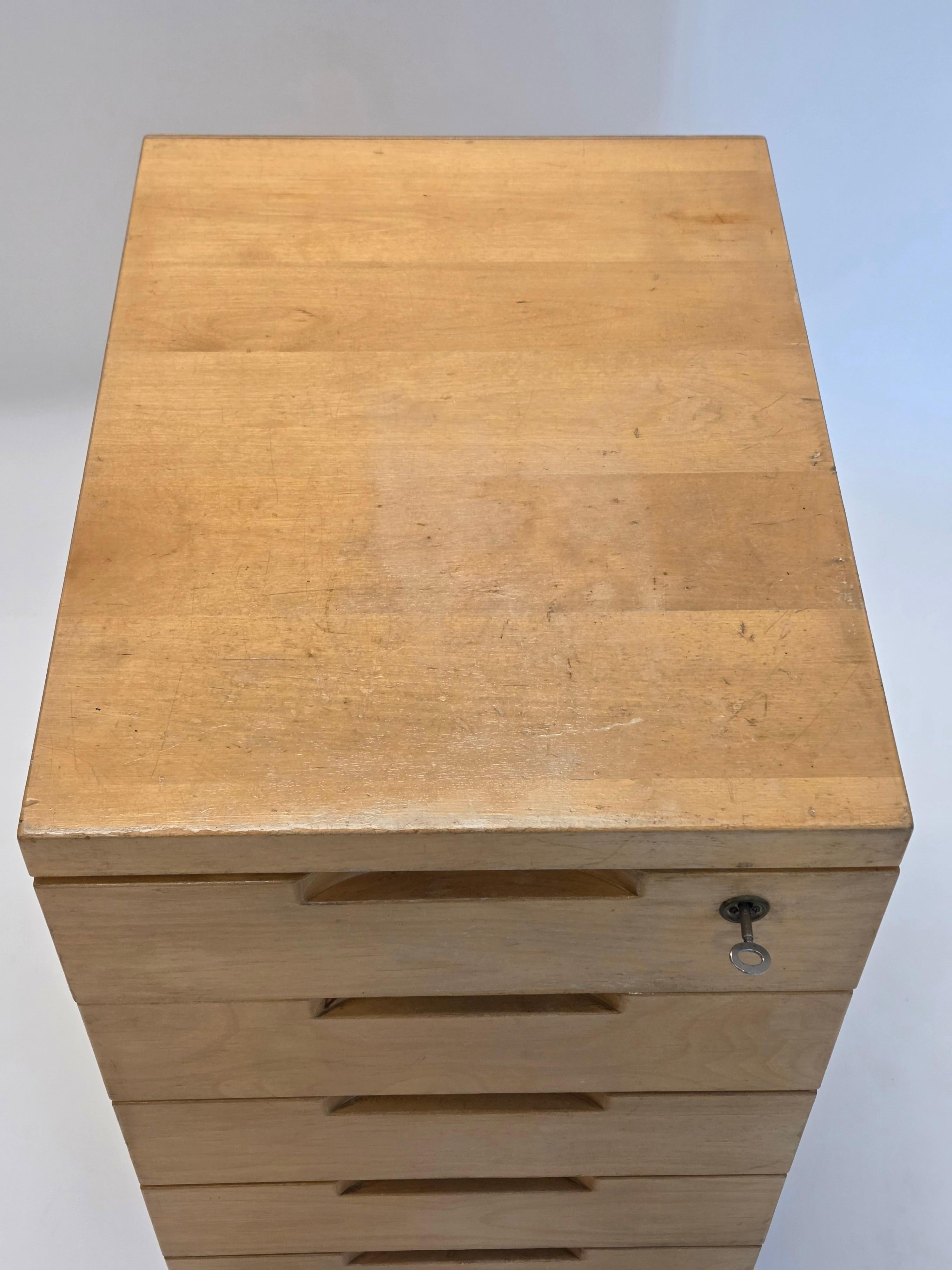 Scandinavian Modern Alvar Aalto Chest of Drawers Model 297 by Artek For Sale