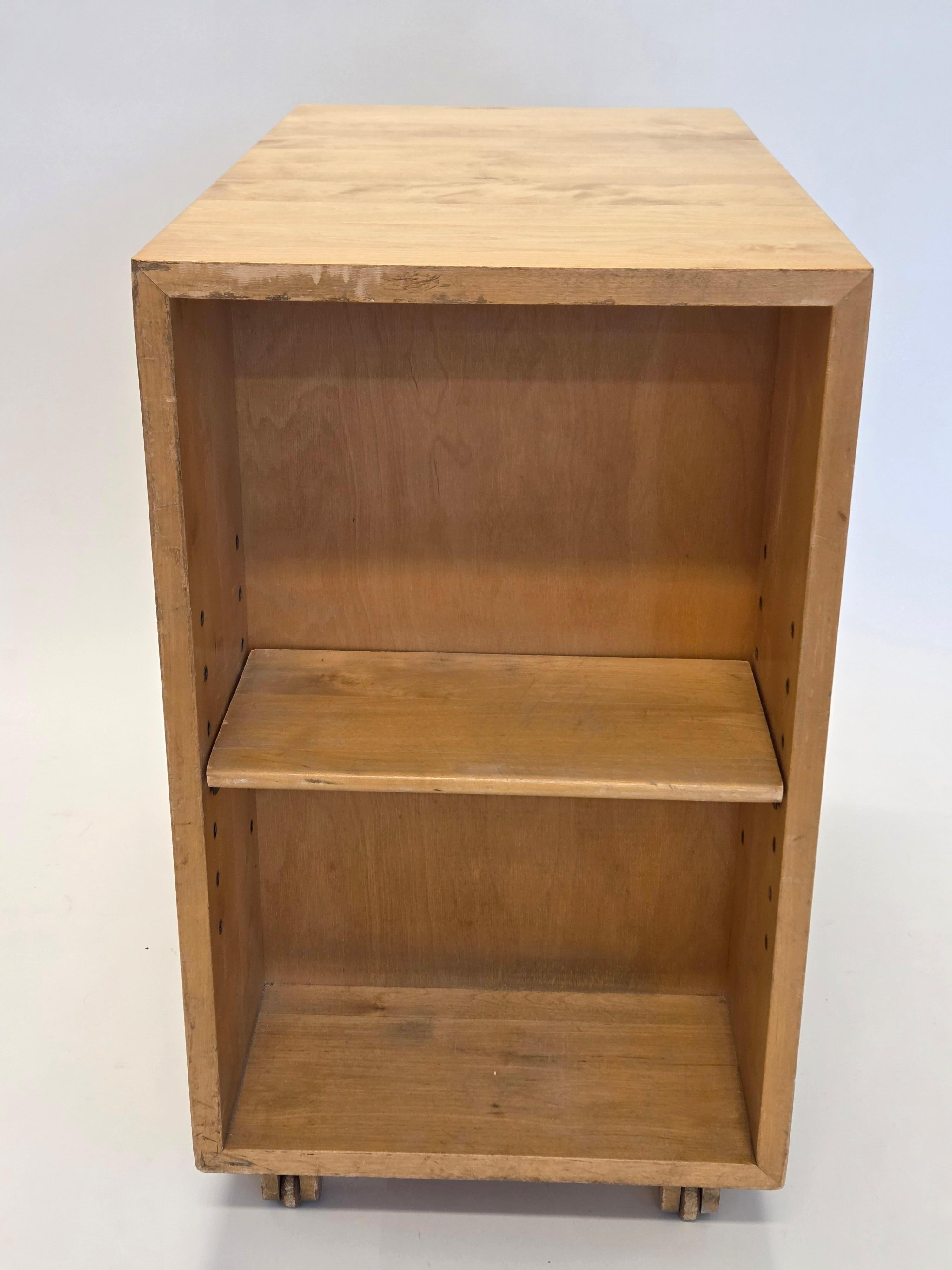 Alvar Aalto Chest of Drawers Model B96 by Artek For Sale 1