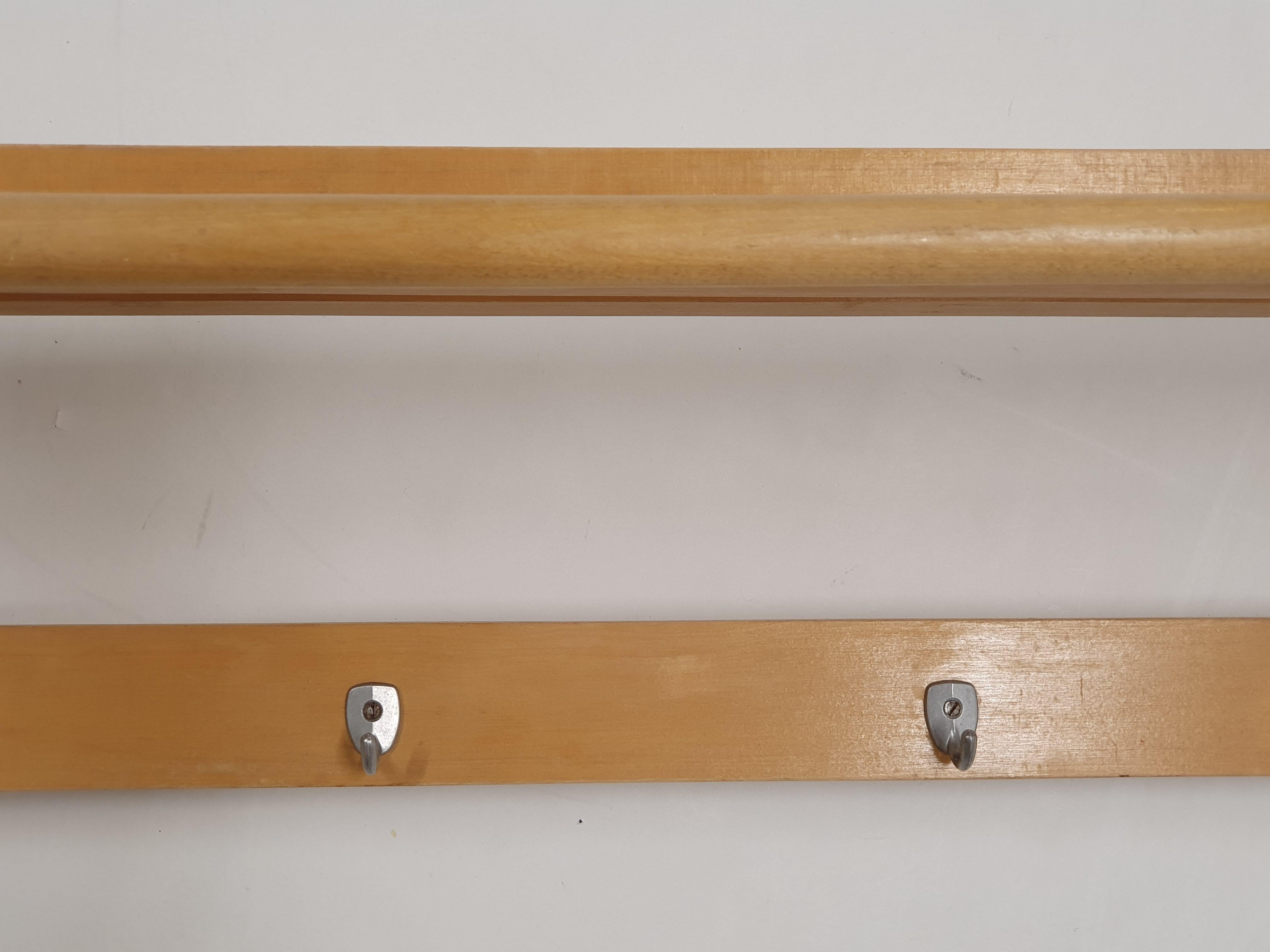 Betulla Appendiabiti Alvar Aalto 109C di Artek in vendita