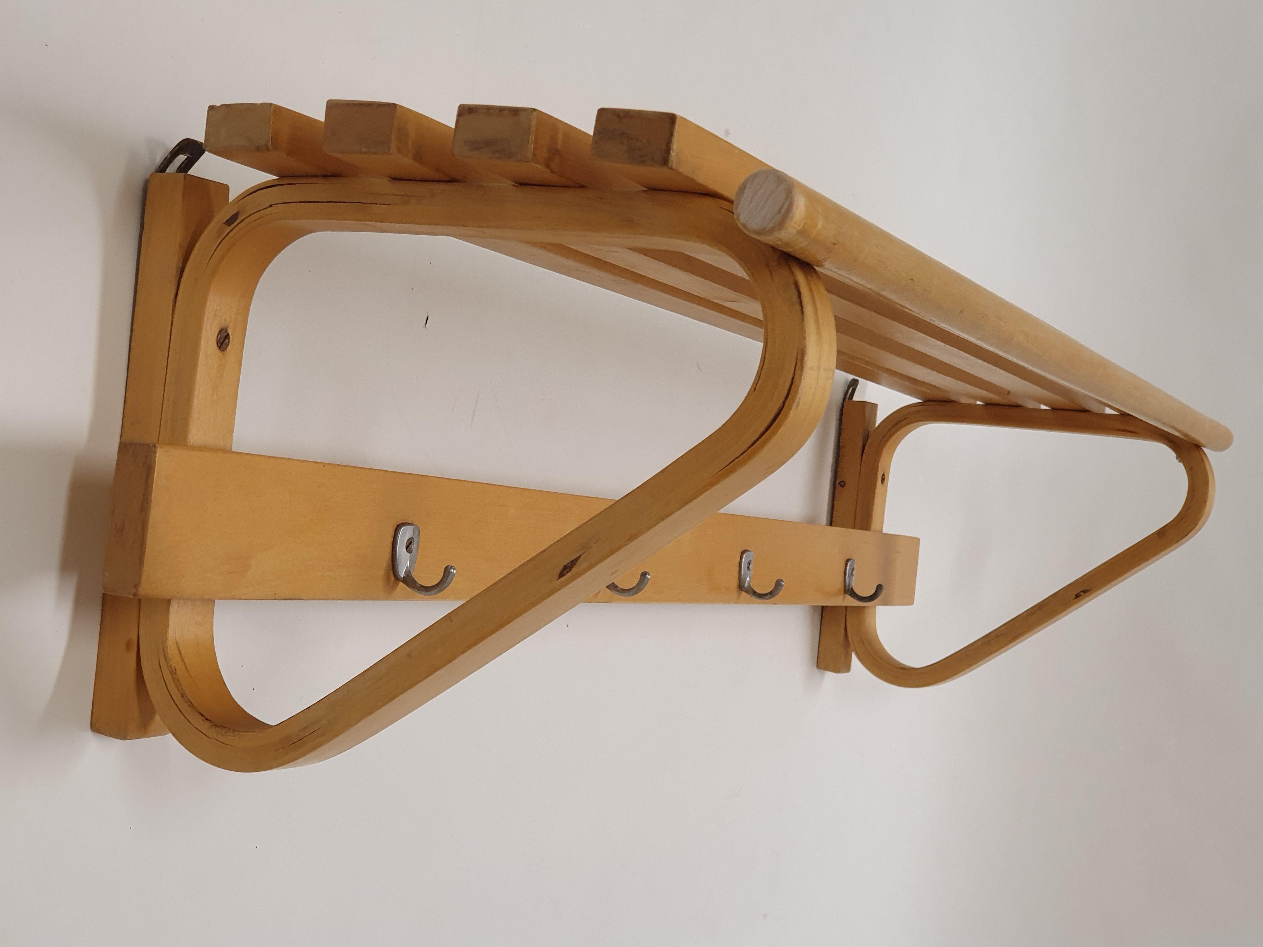 Artek coat rack model 109C, designed by Alvar Aalto. The coat rack is from around the 1960s, and it has a wonderful patina. 