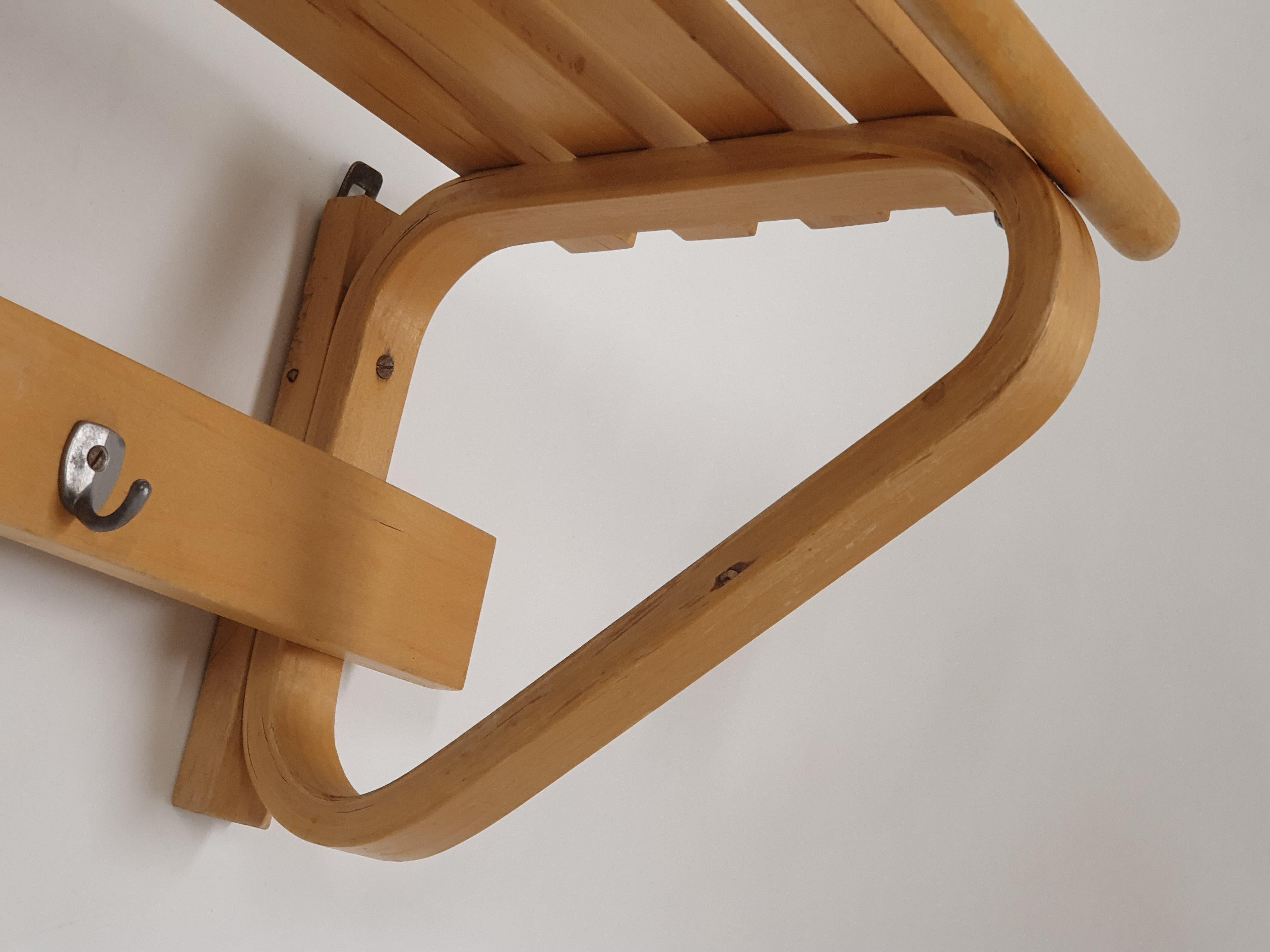 Scandinavian Modern Alvar Aalto Coat Rack model 109C by Artek 1960s For Sale