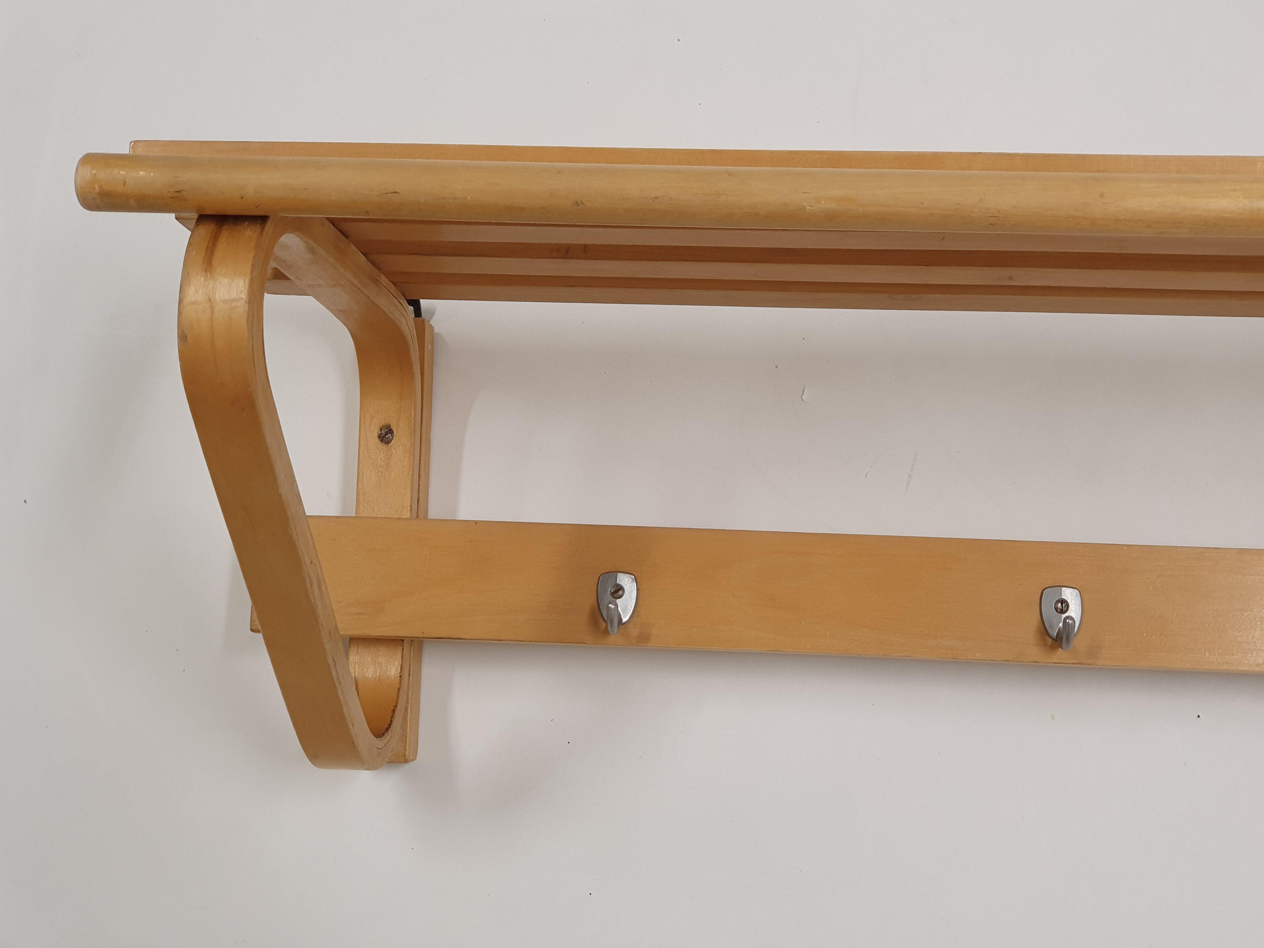 Alvar Aalto Coat Rack model 109C by Artek 1960s In Good Condition For Sale In Espoo, FI
