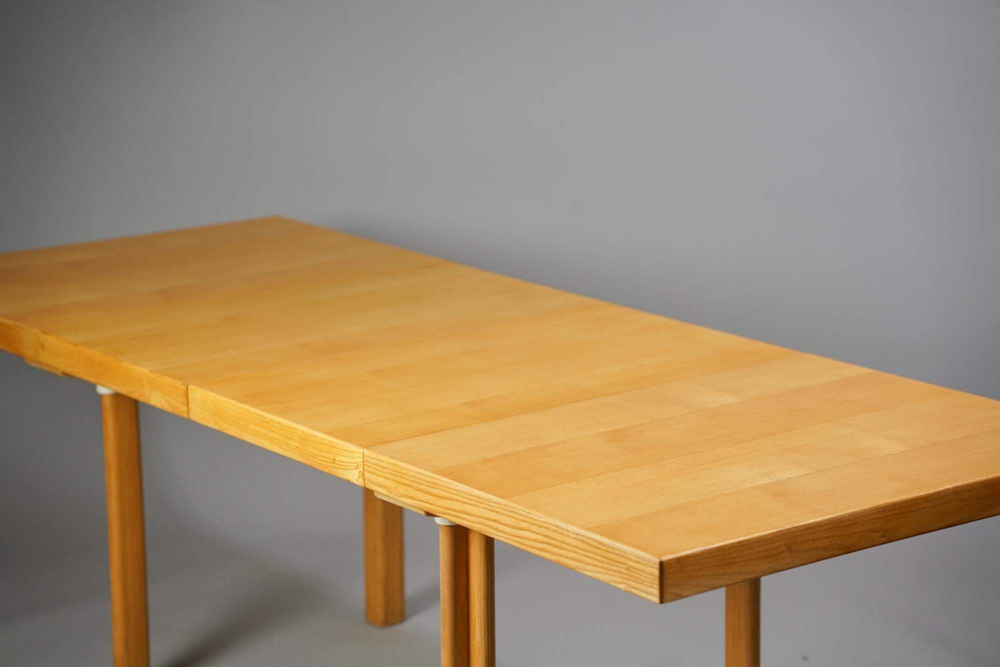 Alvar Aalto Dining Room Table Model H 92 for Artek, 1960s/1970s 1