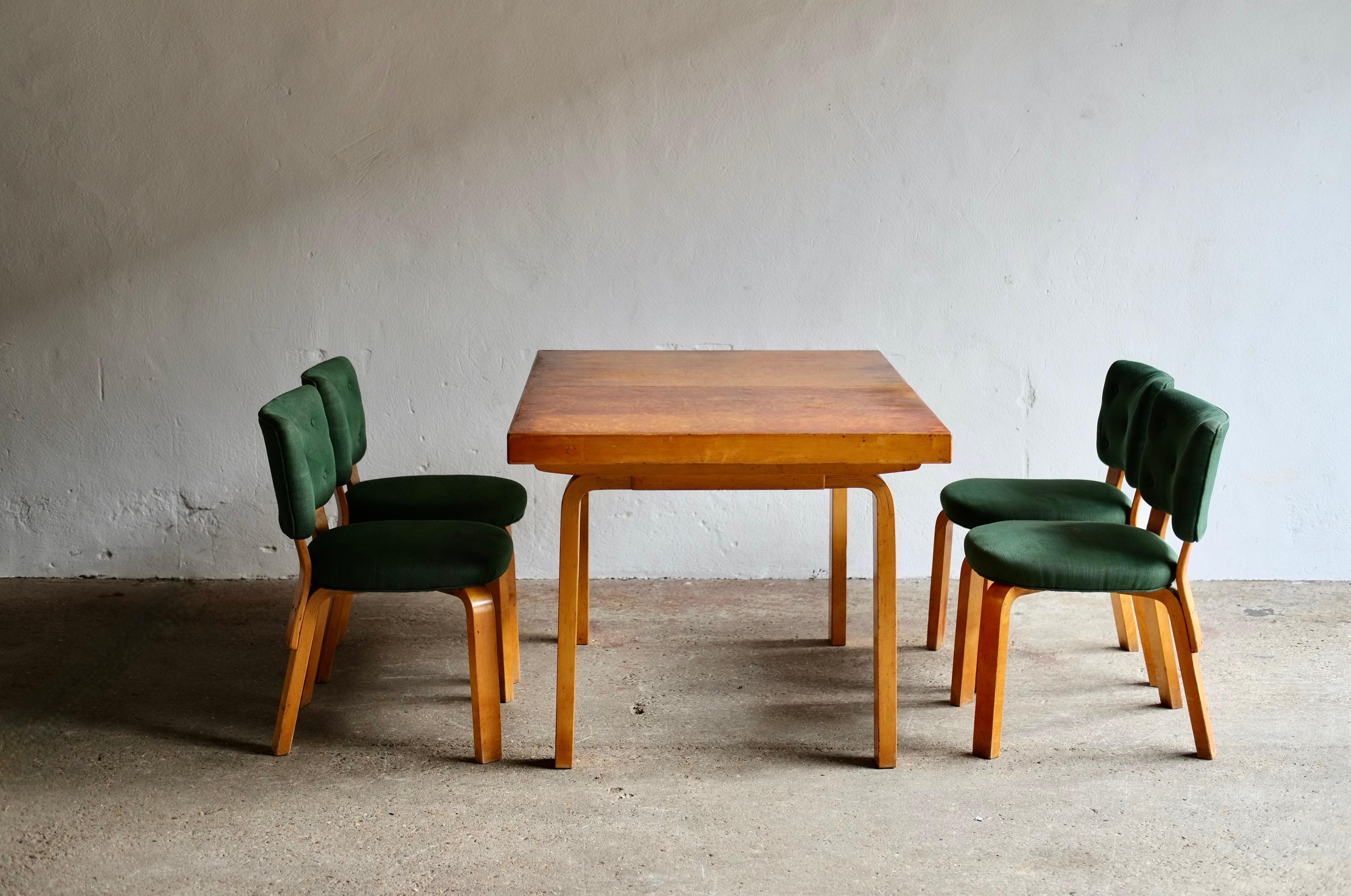 Alvar Aalto Dining Set, Model 92 Dining Table & Model 62 Chairs, Circa 1950's 4