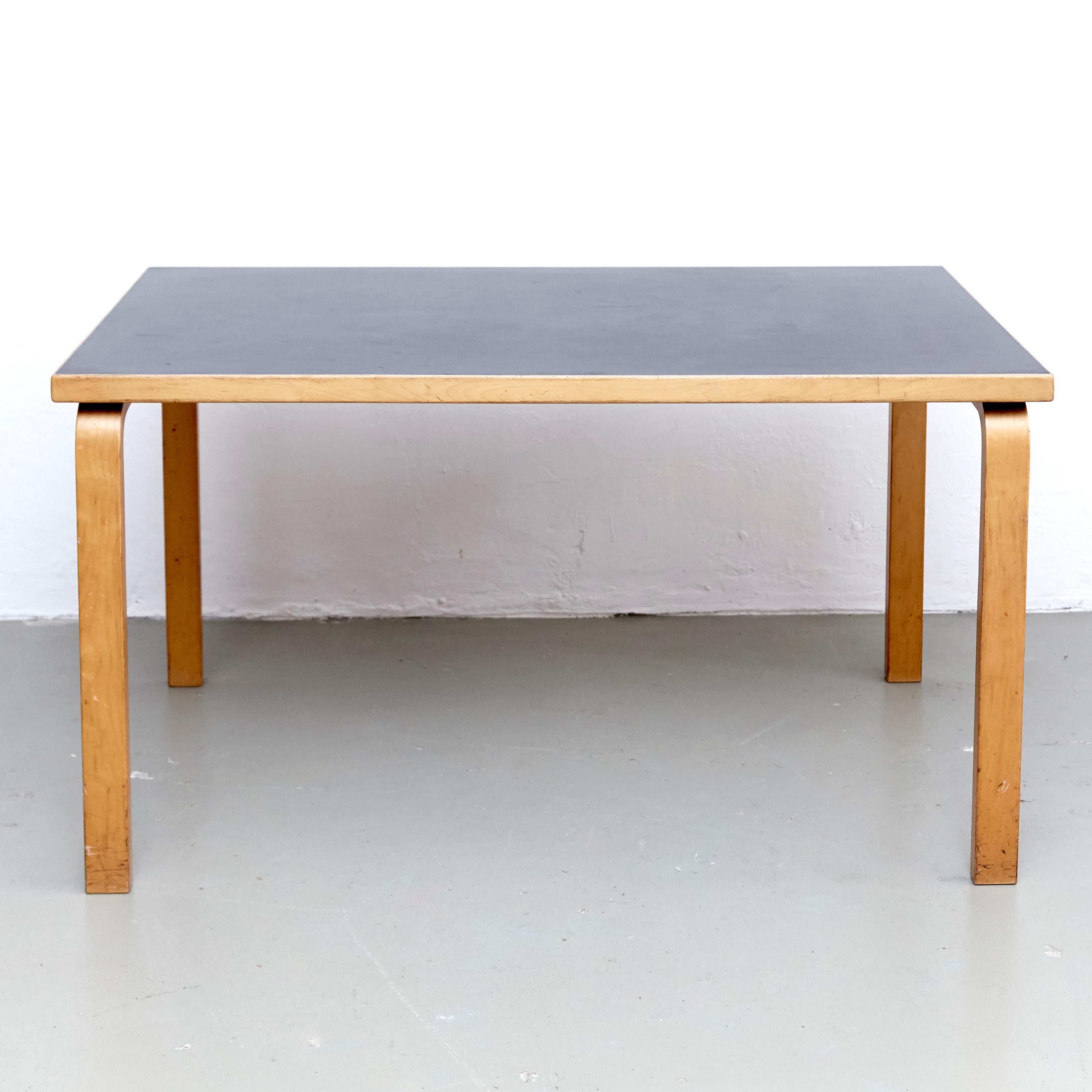 Alvar Aalto Dining Table and Four Chairs, circa 1970 5