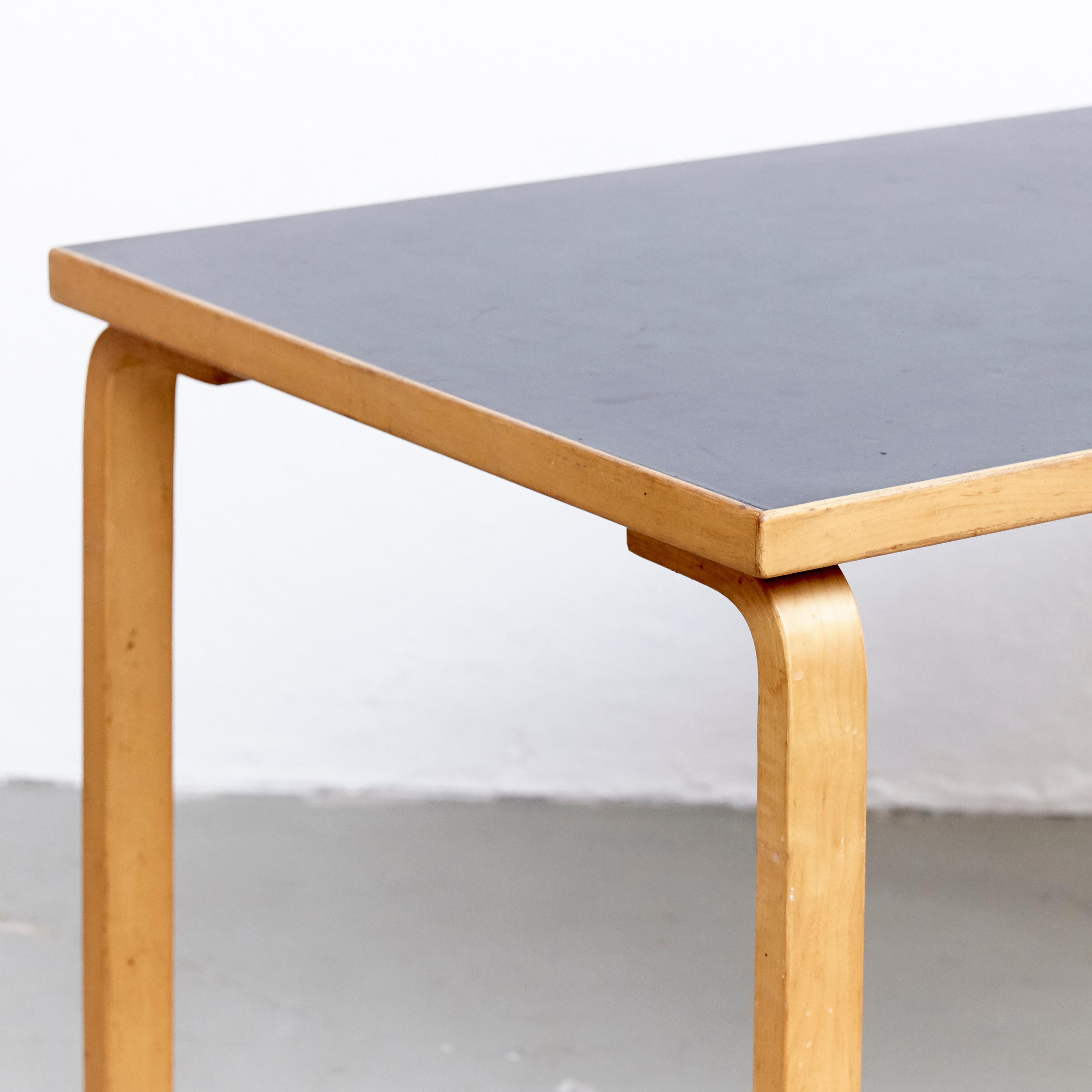 Alvar Aalto Dining Table and Four Chairs, circa 1970 9