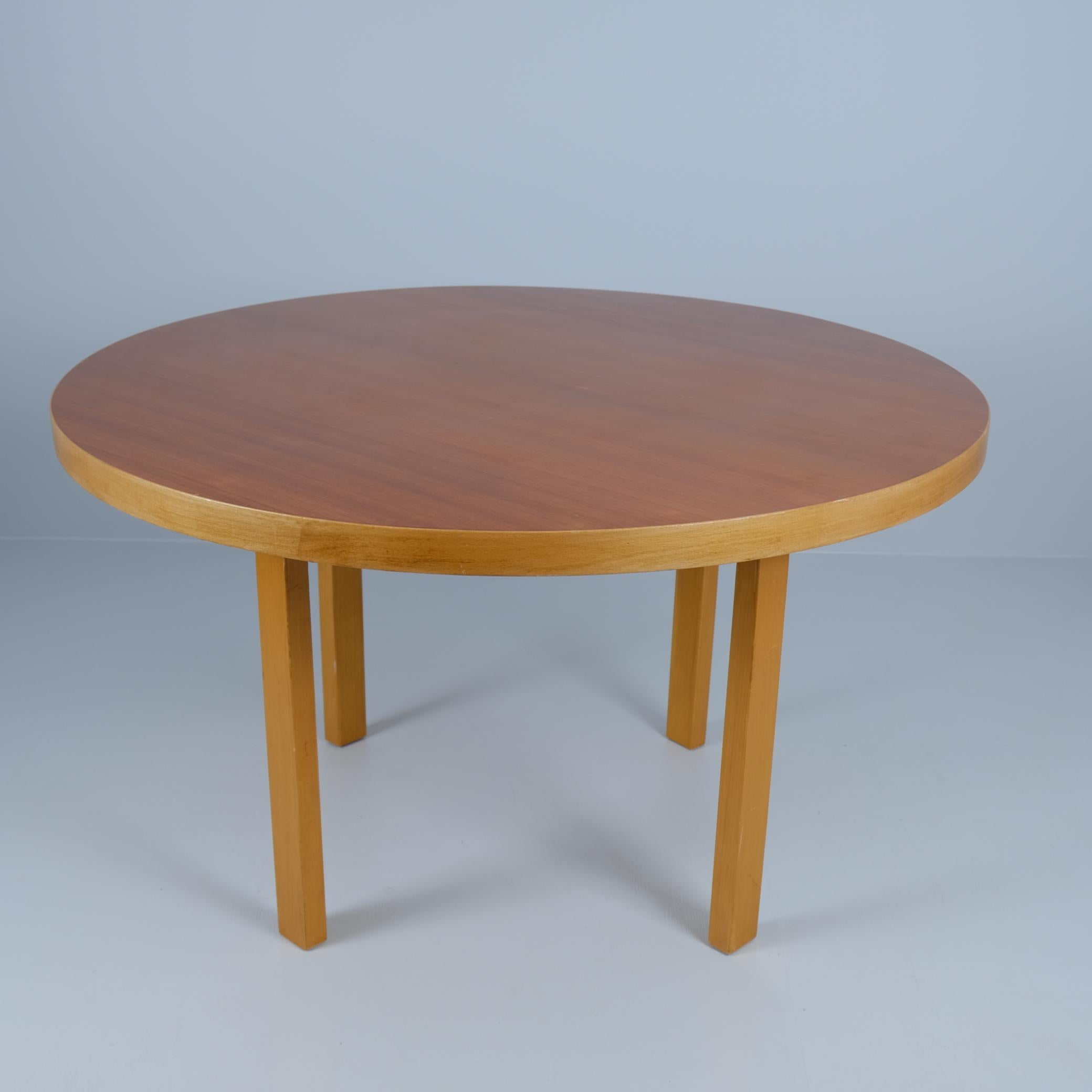 Alvar Aalto Dining Table with Lazy Susan B91 and 6 Chairs Model 66, Artek, 1940s For Sale 10