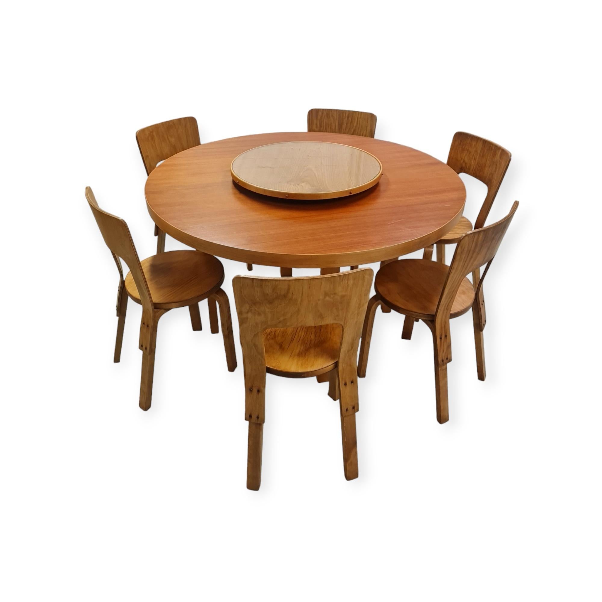 Scandinavian Modern Alvar Aalto Dining Set with Lazy Susan and 6 Model 66 chairs, 1940s For Sale