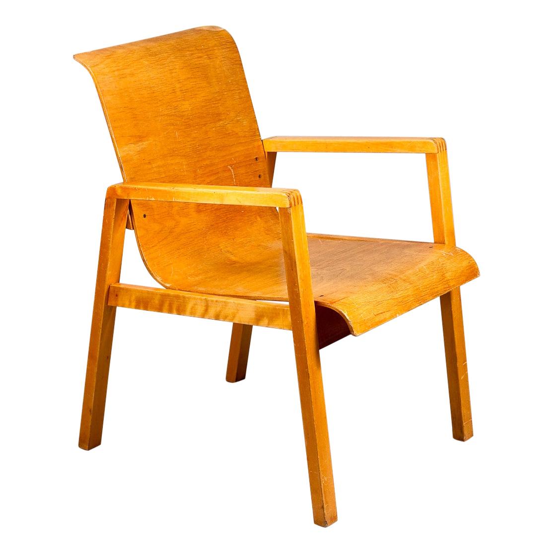Alvar Aalto Early Hallway Chair 51/403 for Paimio Sanatorium 1932, Finland For Sale