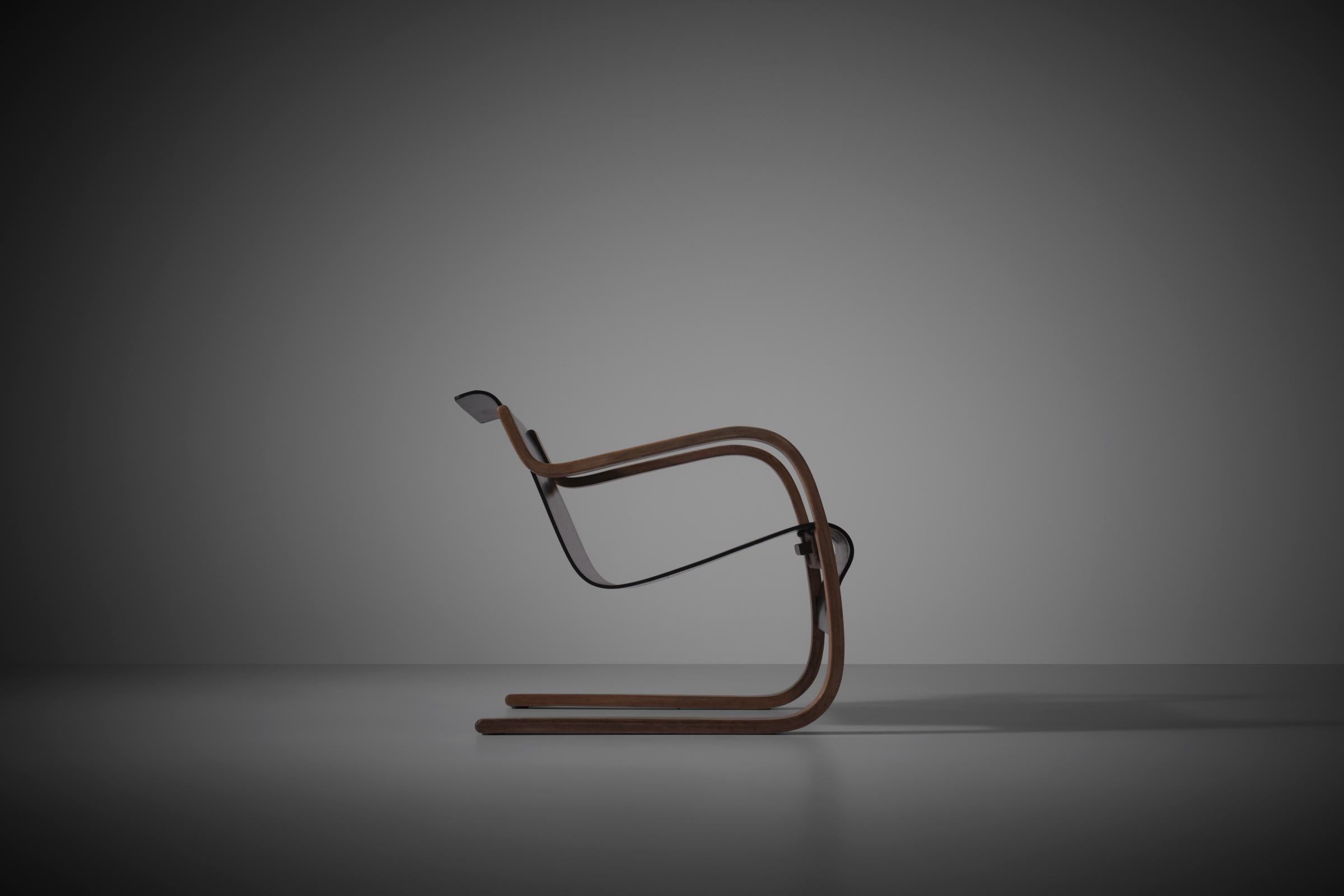 Alvar Aalto Early ‘Mod. 31′ Armchair, Finland 1930s For Sale 3