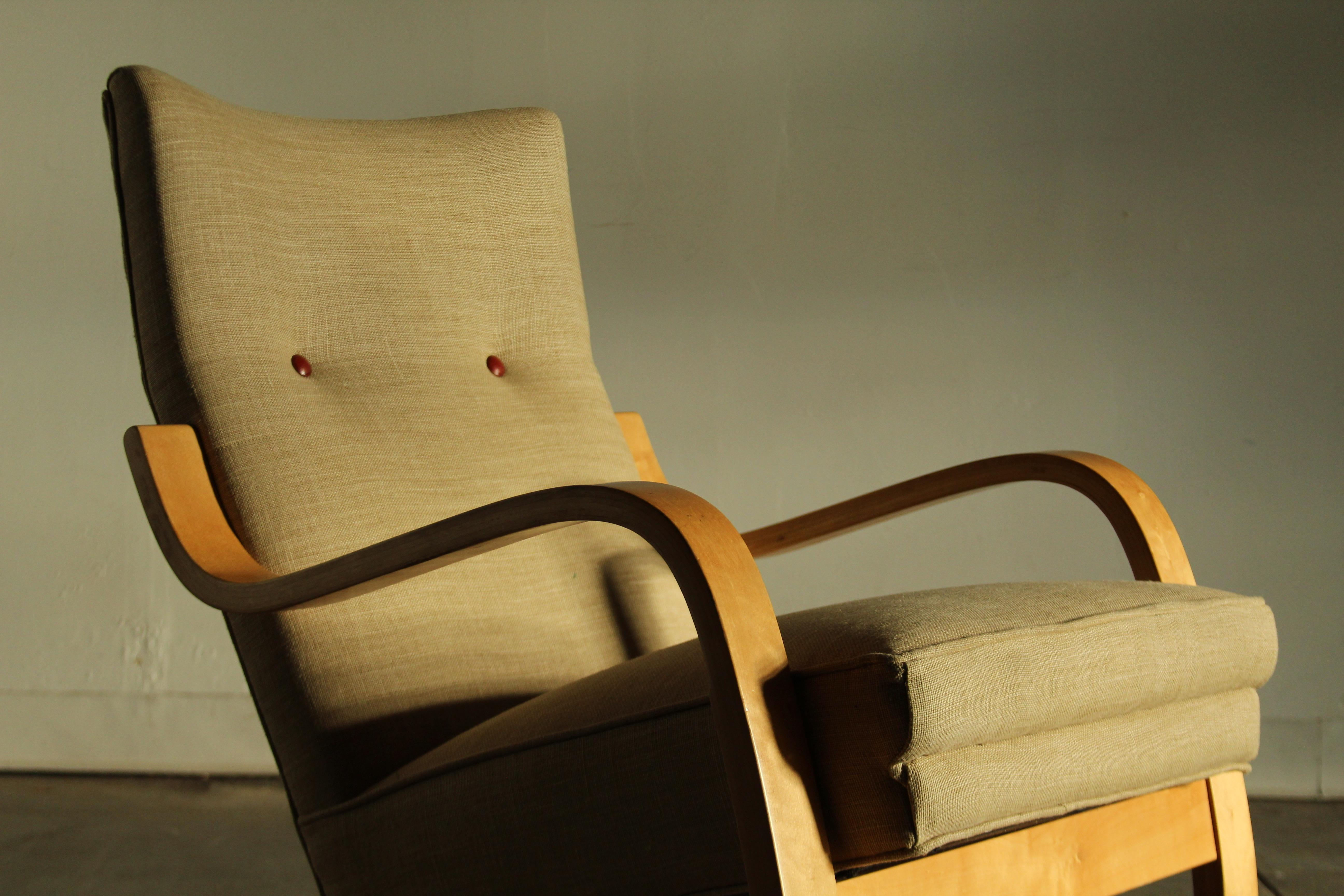 Leather Alvar Aalto Early Model 401 Bentwood Lounge Chair, 1940s For Sale