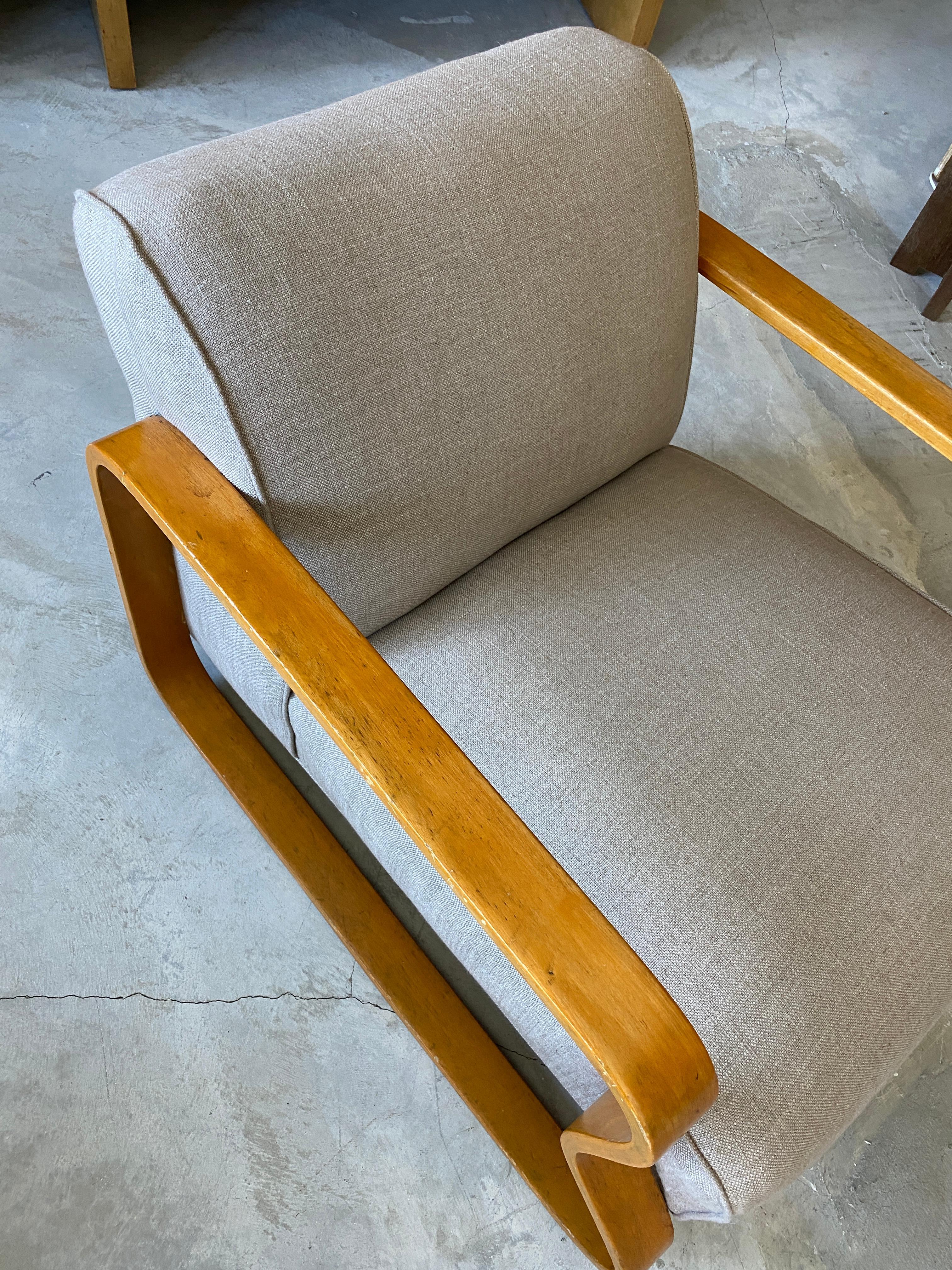 Alvar Aalto, Early Model 44 Lounge Chair, Birch, Fabric, Finmar Ltd, 1930s In Good Condition In High Point, NC