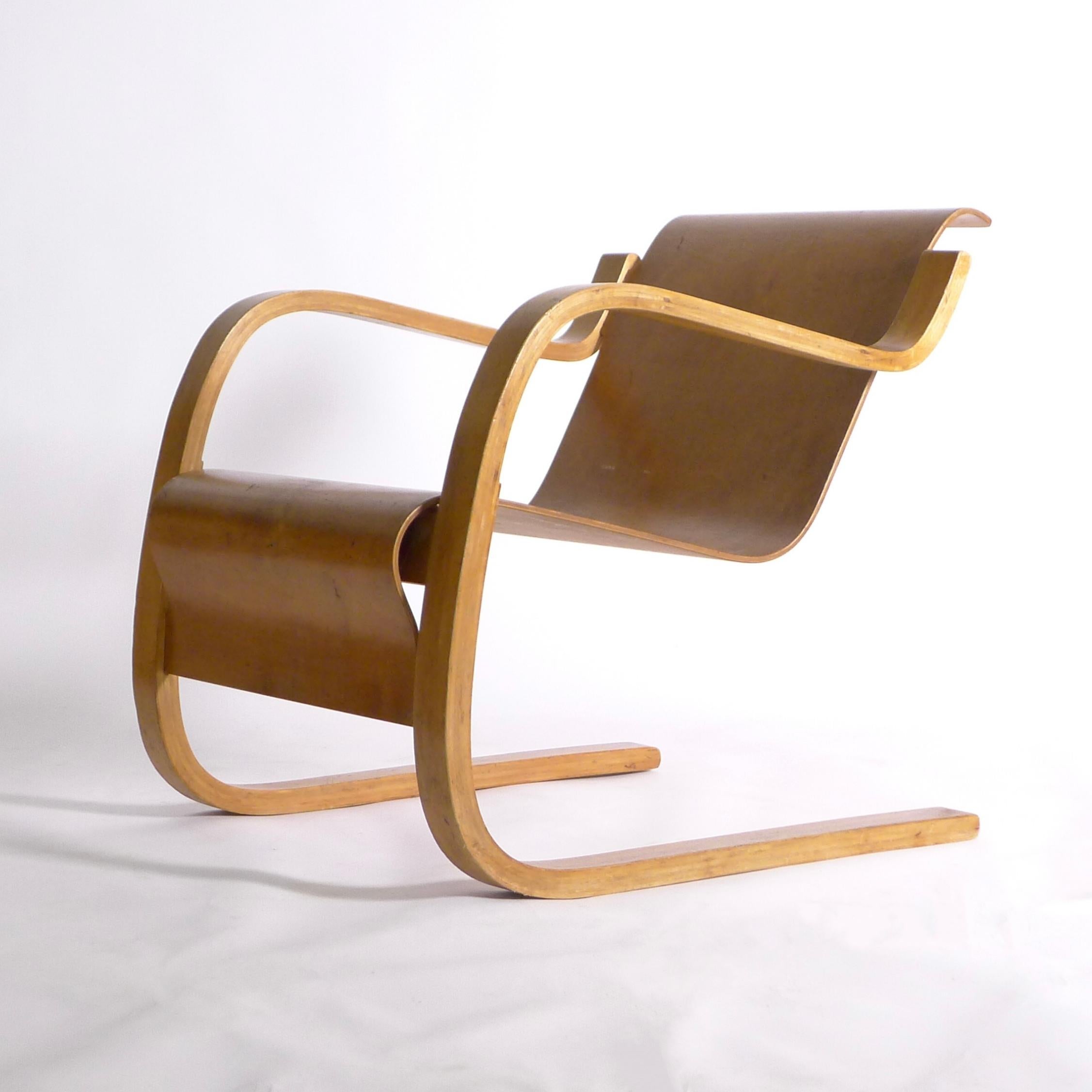 Scandinavian Modern Alvar Aalto, Early Original Cantilever Chair, model 31, birch plywood