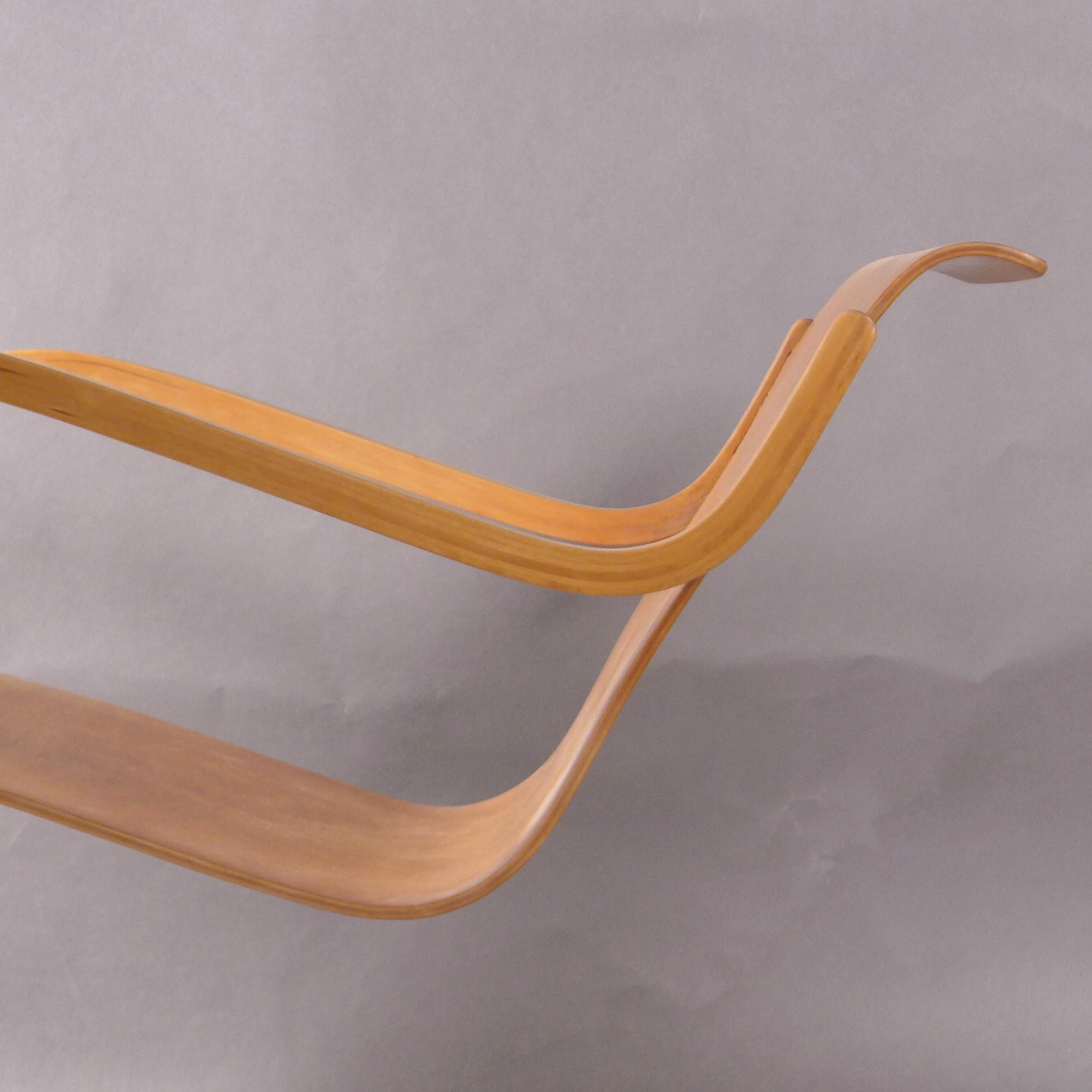 Alvar Aalto, Früher originaler freitragender Freischwinger, Modell 31, Birkensperrholz (Finnisch) im Angebot