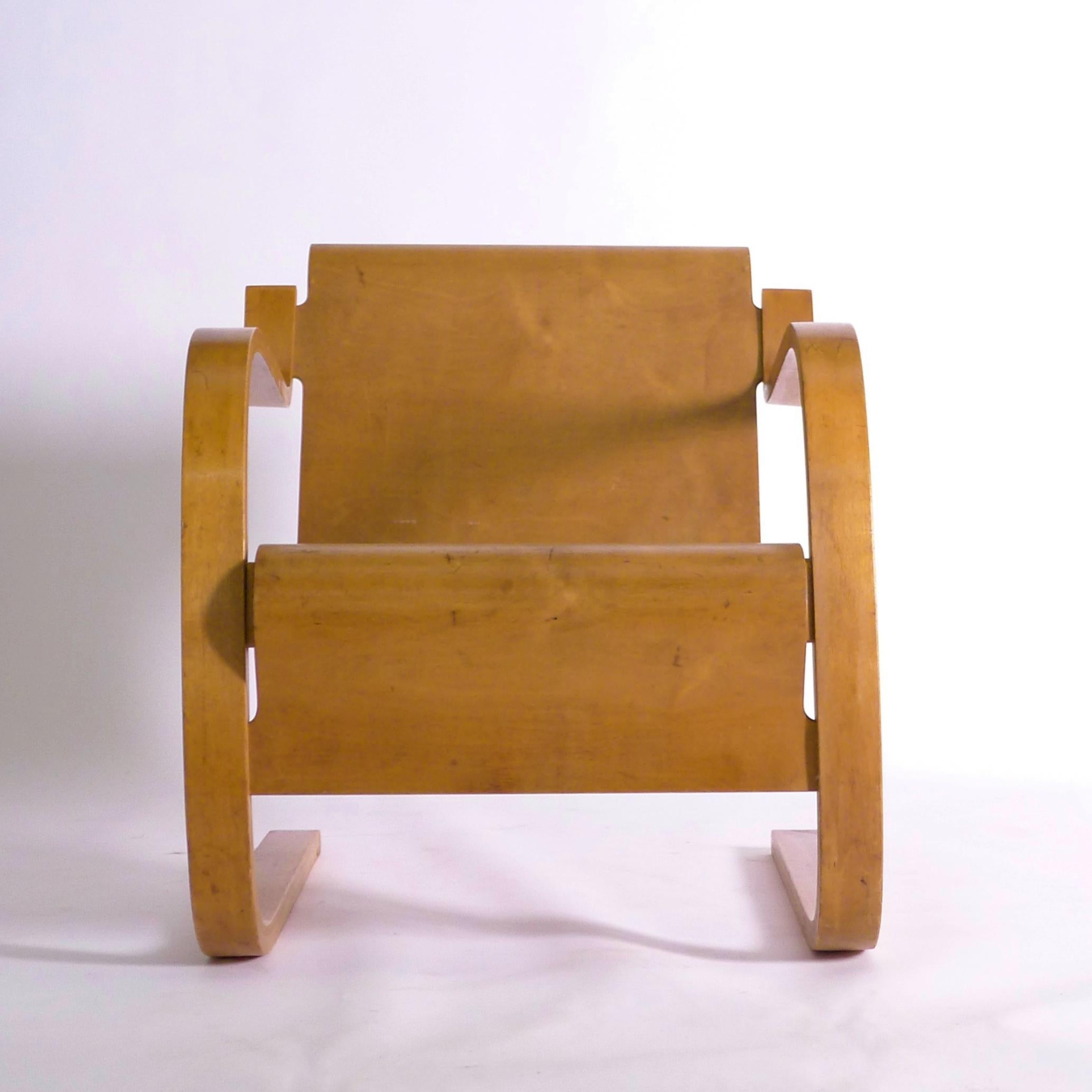 Mid-20th Century Alvar Aalto, Early Original Cantilever Chair, model 31, birch plywood