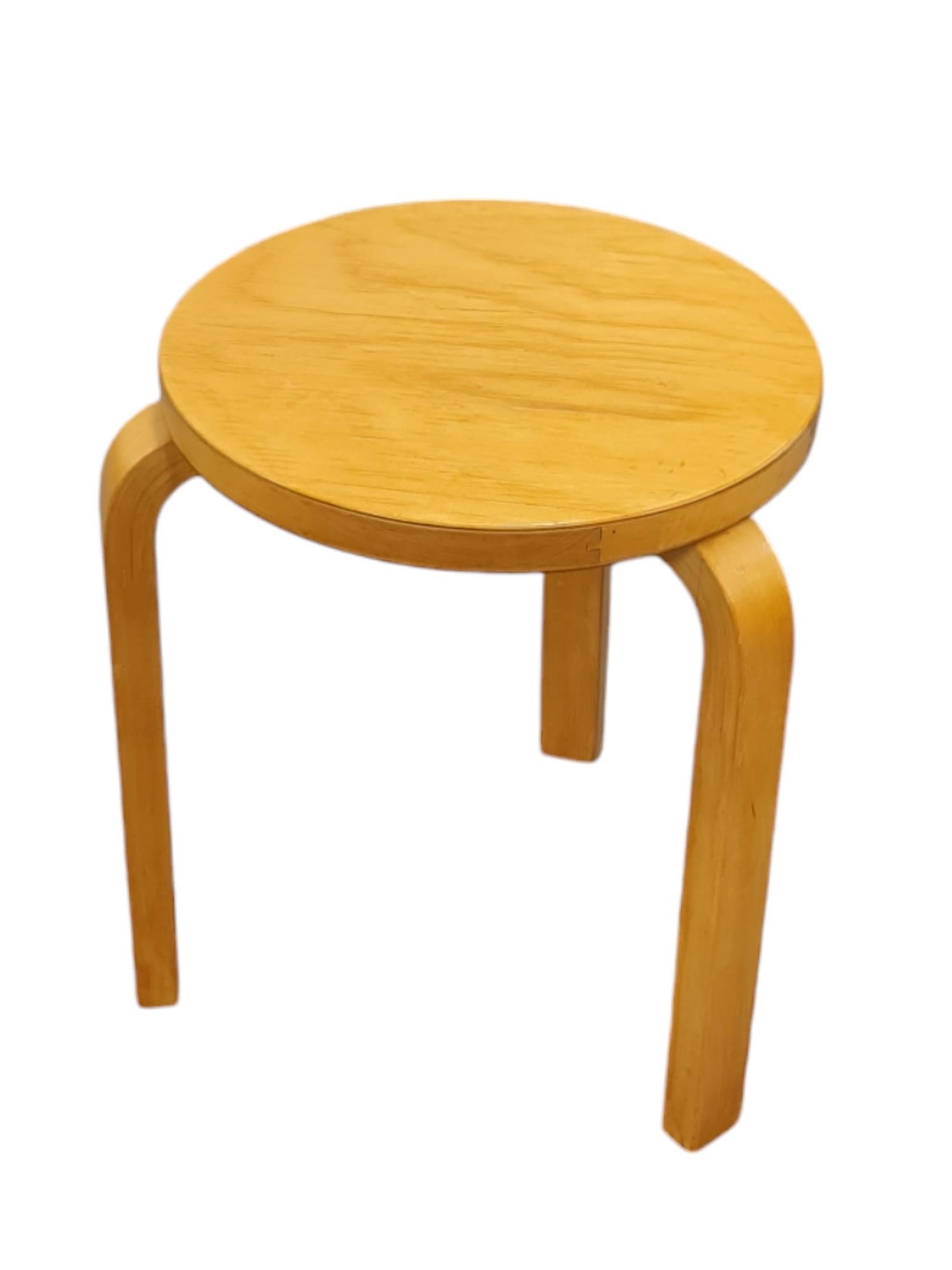 Alvar Aalto Entryway Console Mirror and Stool Set, 1950s for Artek For Sale 5