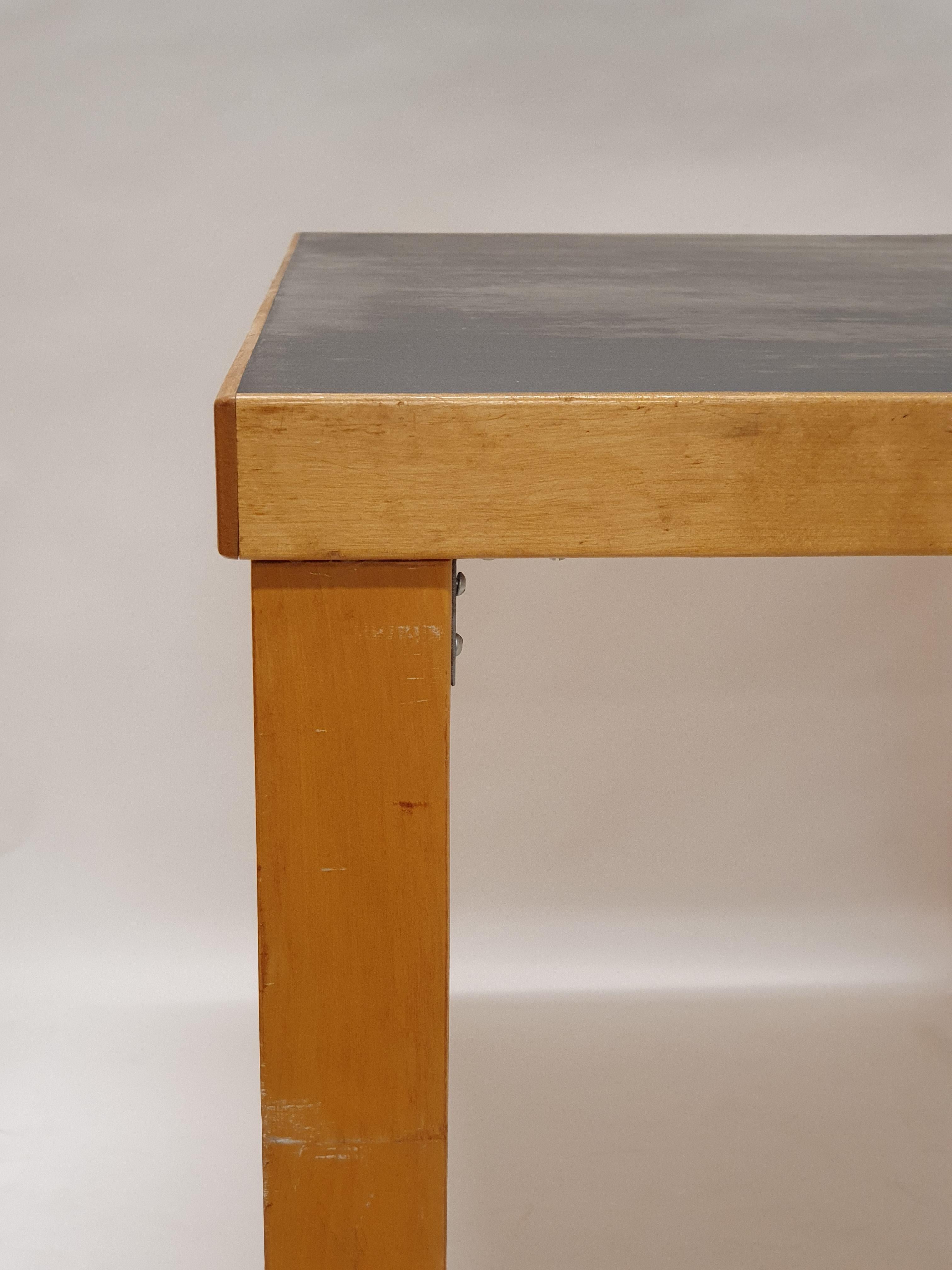 Finlandais Alvar Aalto+Aalto Everyman's Table 1930s en vente