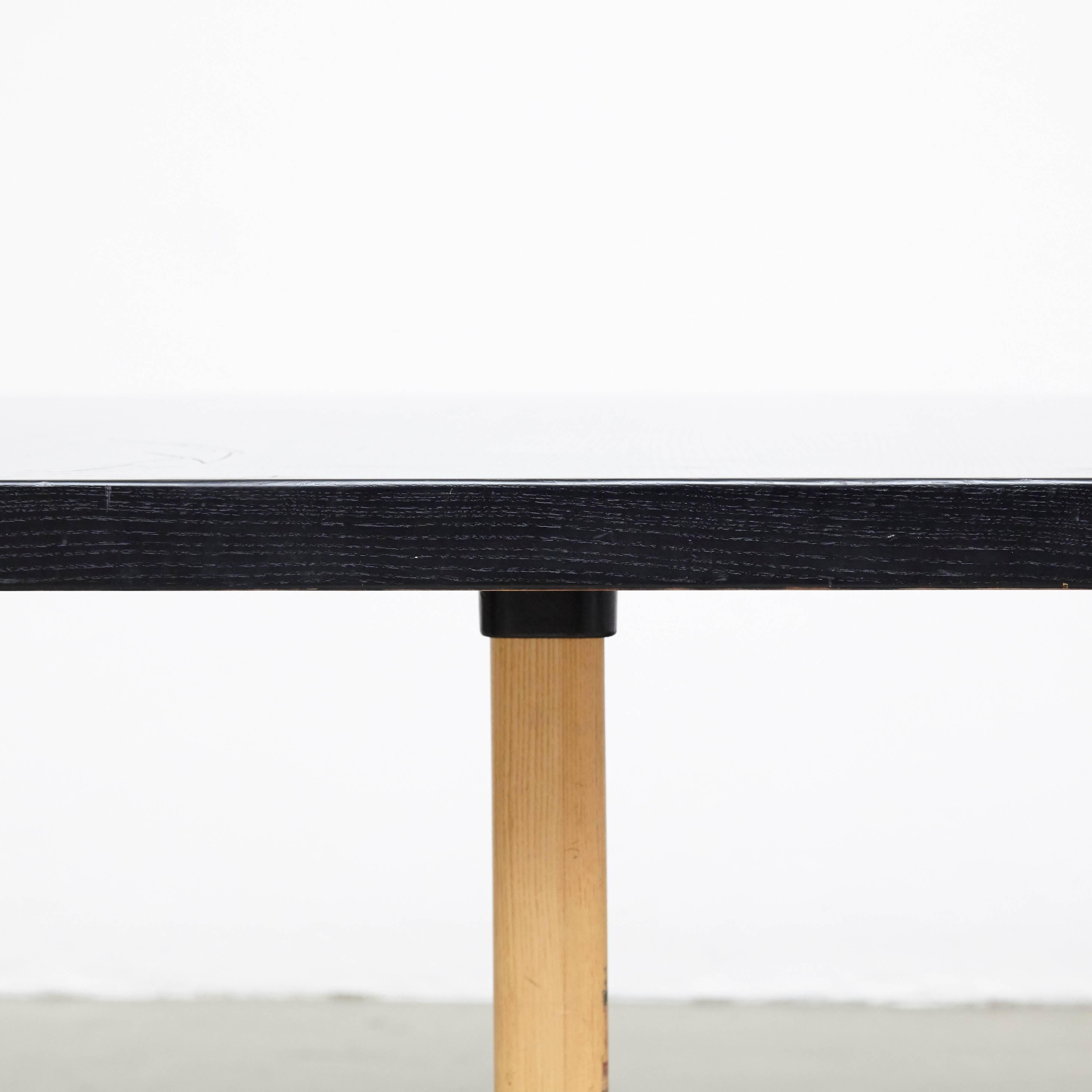 Milieu du XXe siècle Très grande table de salle à manger d'Alvar Aalto+Aalto, vers 1960 en vente