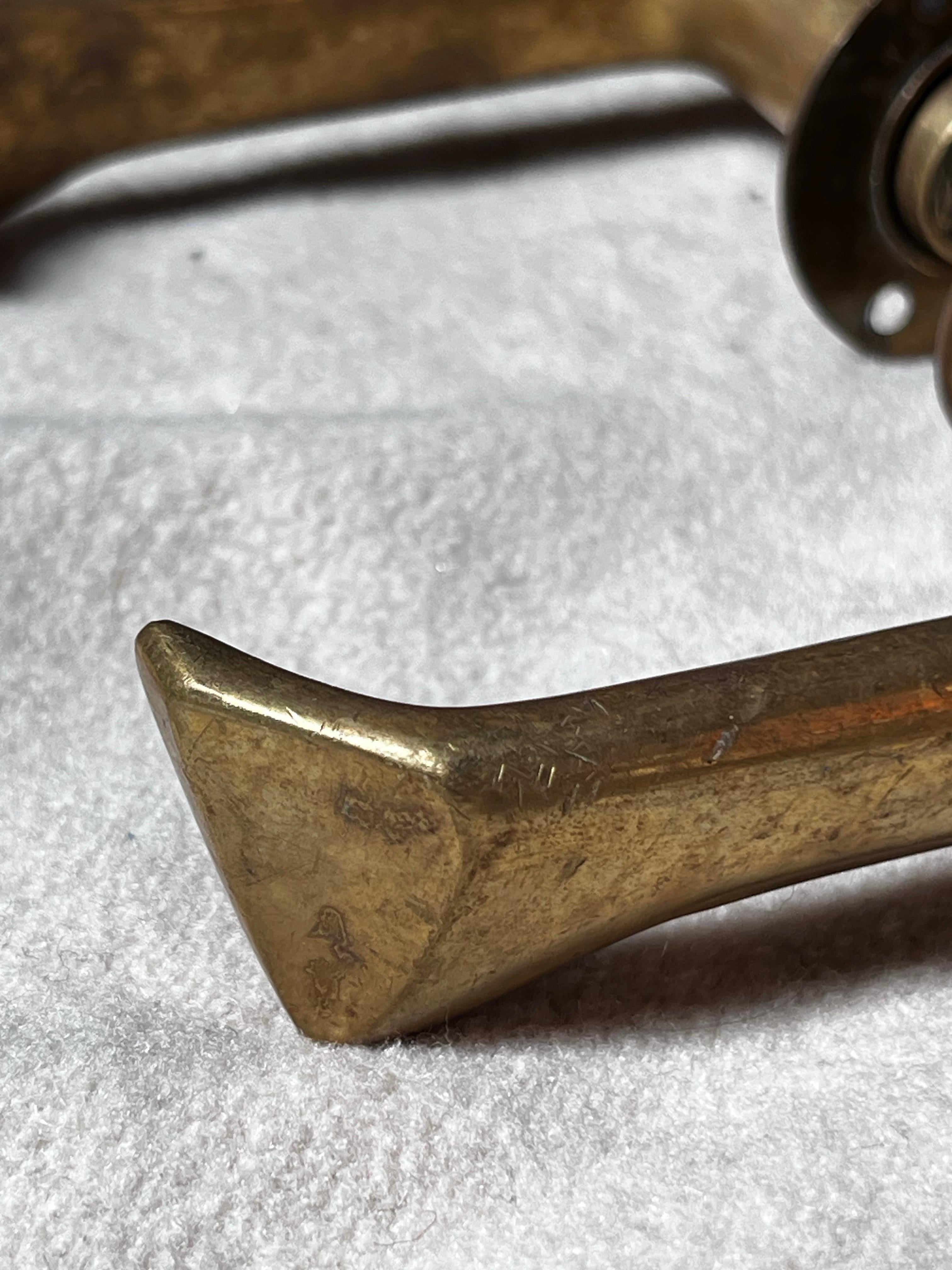 Alvar Aalto Estremamente raro il set di 6 maniglie per porte in ottone realizzate in Finlandia originali in vendita 1