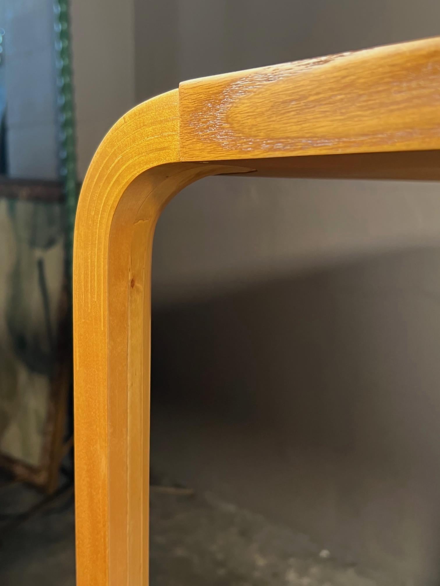 Alvar Aalto Fan Leg Dining Table In Good Condition For Sale In St.Petersburg, FL