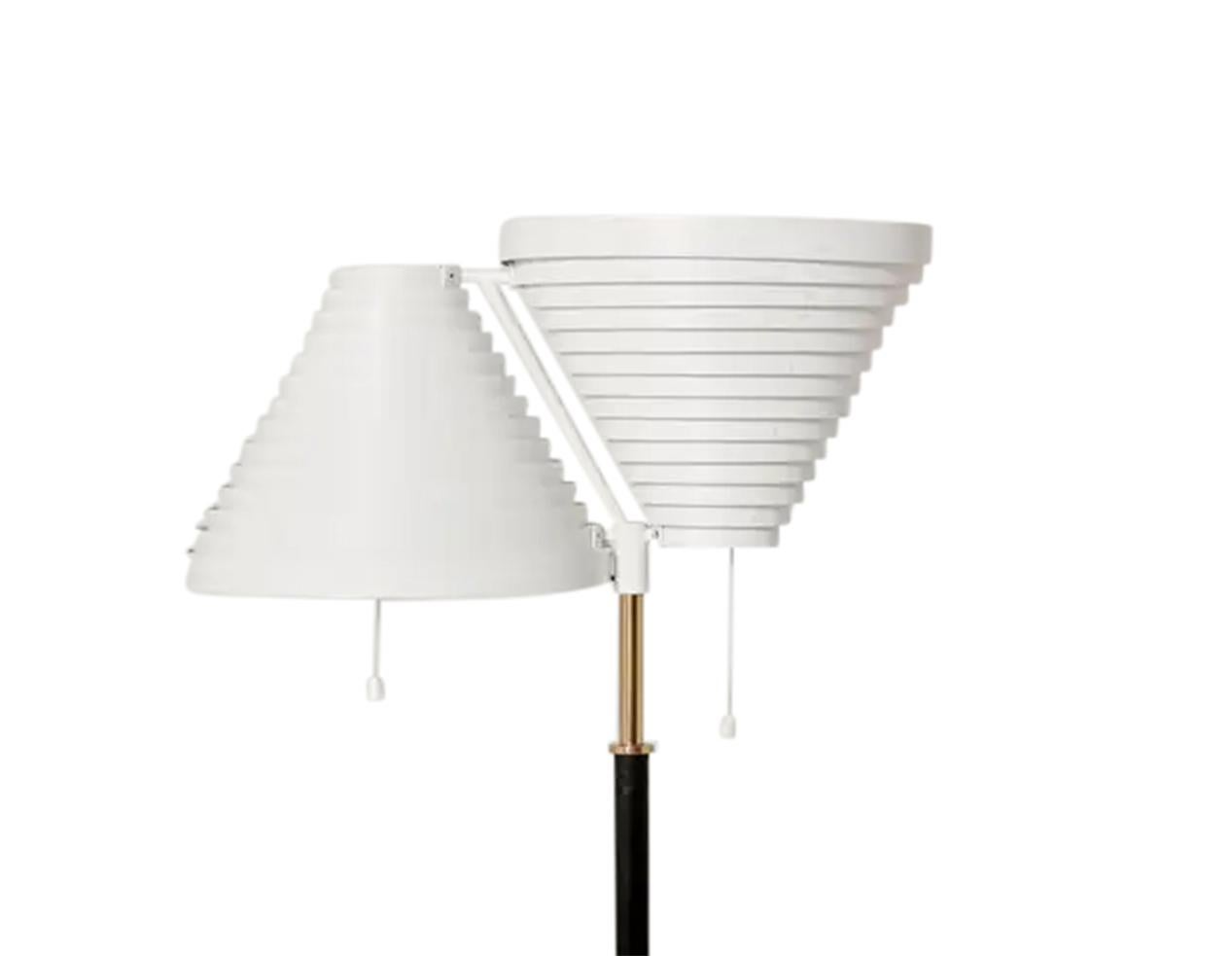 Finnish Alvar Aalto floor lamp A 810 by Valaisinpaja Oy Finland For Sale