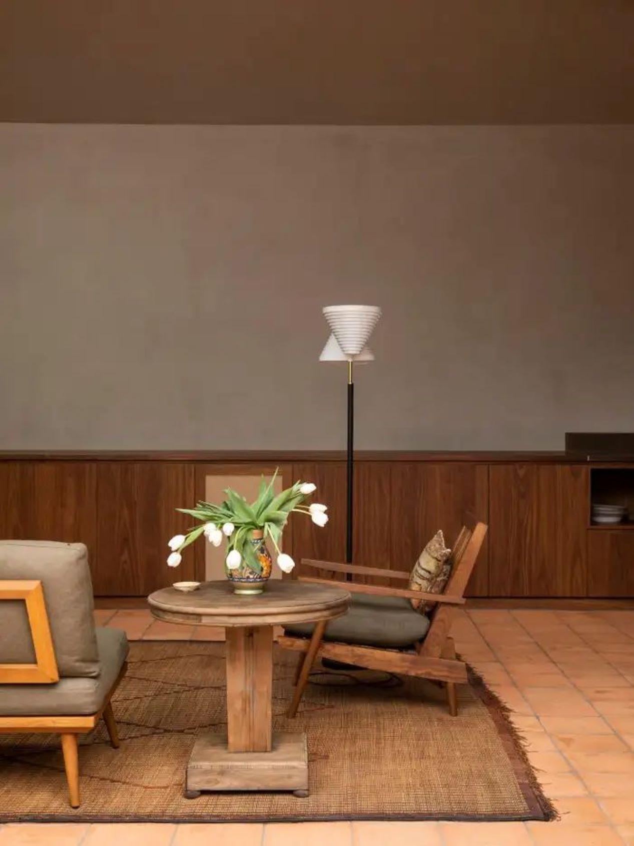 Metal Alvar Aalto floor lamp A 810 by Valaisinpaja Oy Finland For Sale