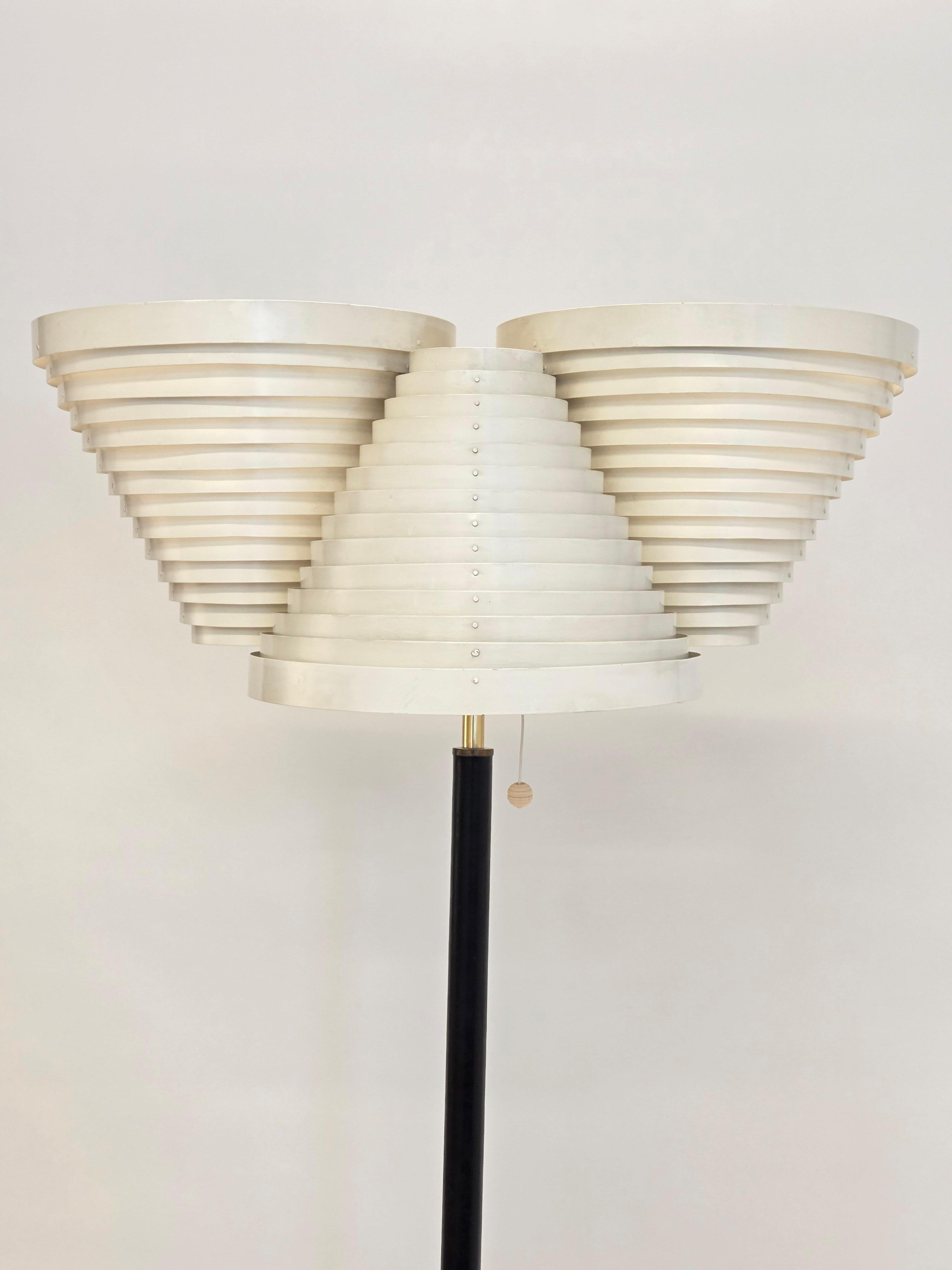 Alvar Aalto Floor Lamp A809 By Valaistustyö en vente 3