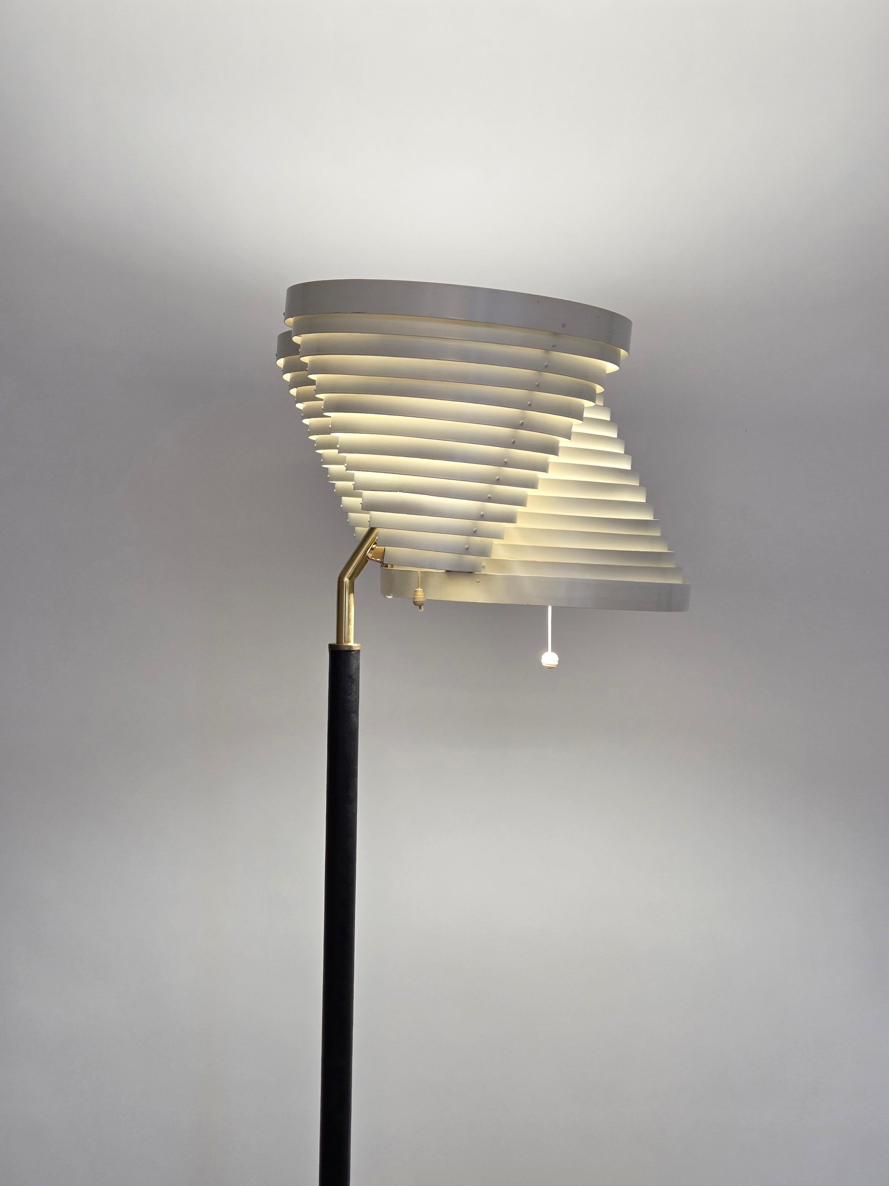 Alvar Aalto Floor Lamp A809 By Valaistustyö en vente 8
