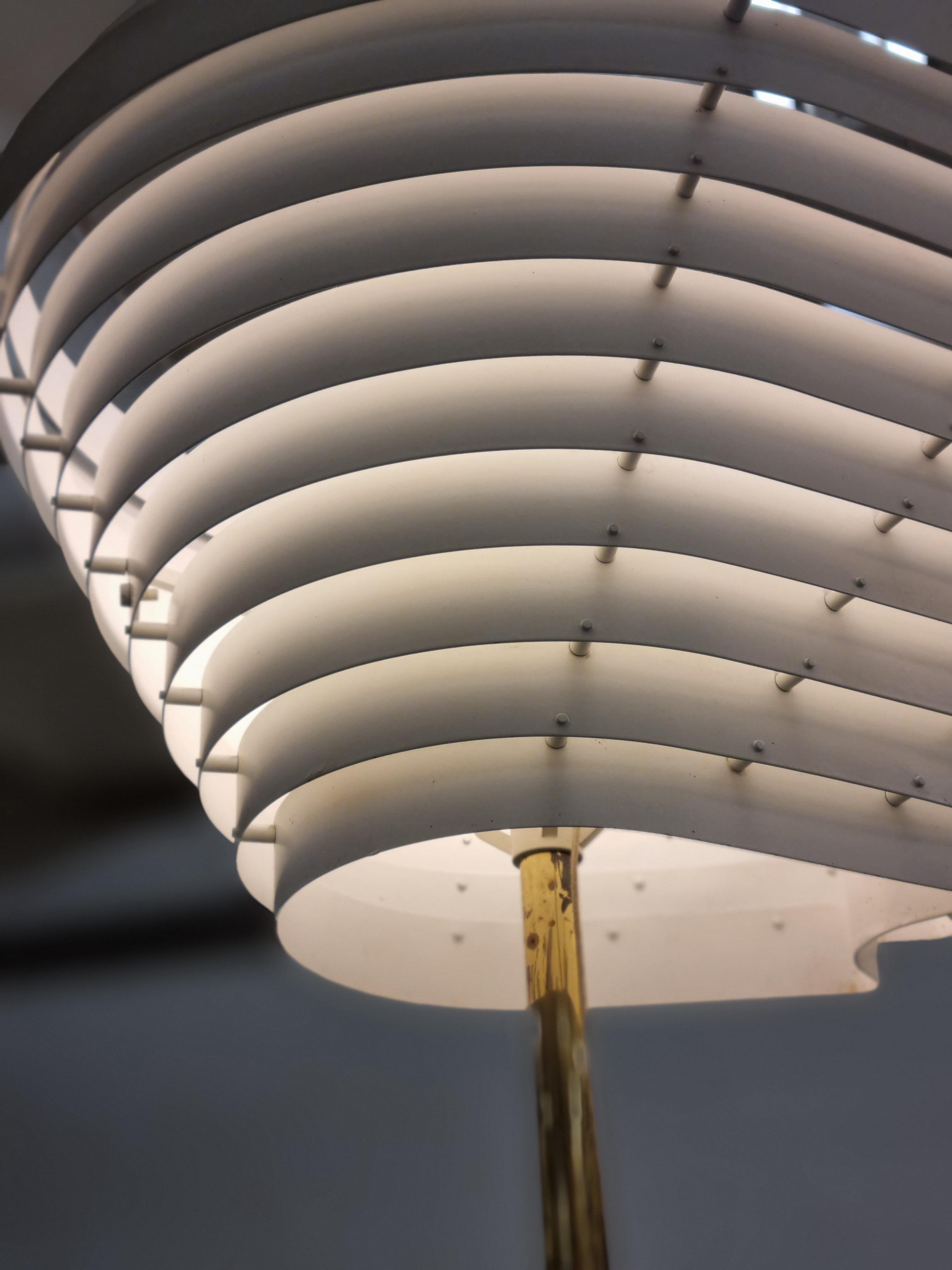 Scandinave moderne Alvar Aalto, lampadaire « Angel Wing » A805, Artek  en vente