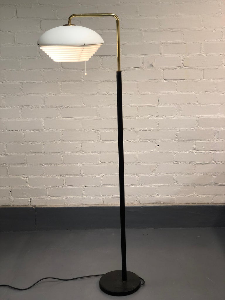 Alvar Aalto Floor Lamp Model A811, Valaistustyö For Sale at 1stDibs