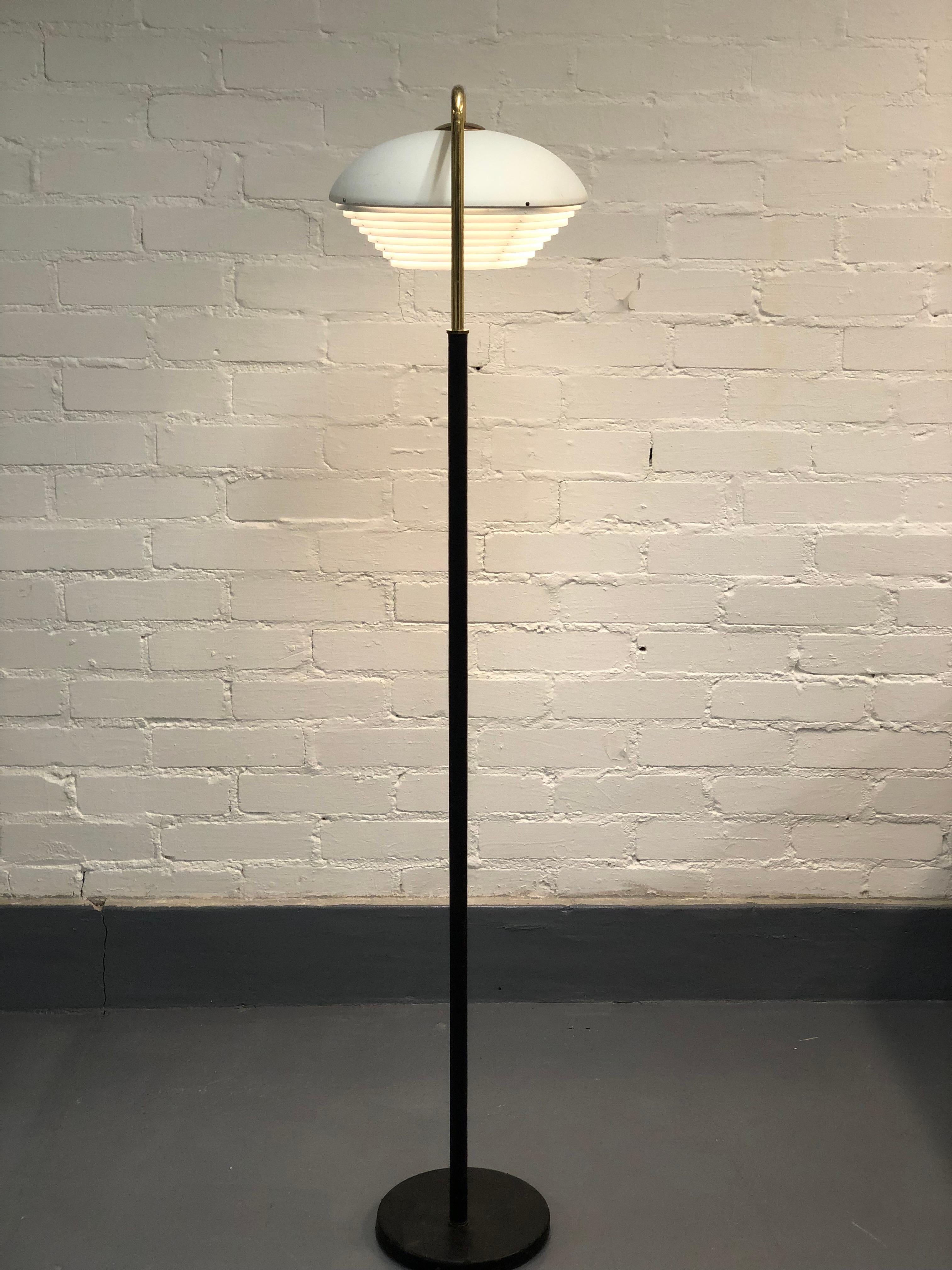 Finnish Alvar Aalto Floor Lamp Model A811, Valaistustyö For Sale