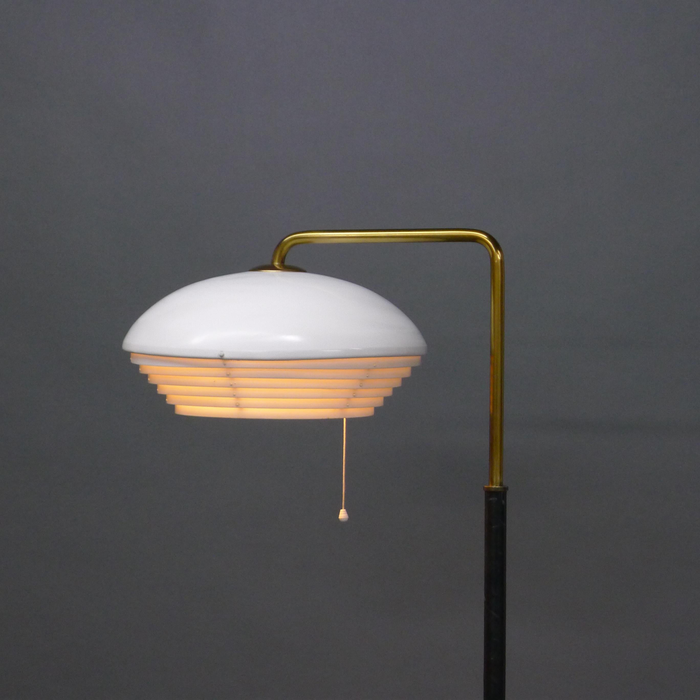 Metal Alvar Aalto Floor Lamp, Model A811, Valaistustyö, Finland 1950s For Sale