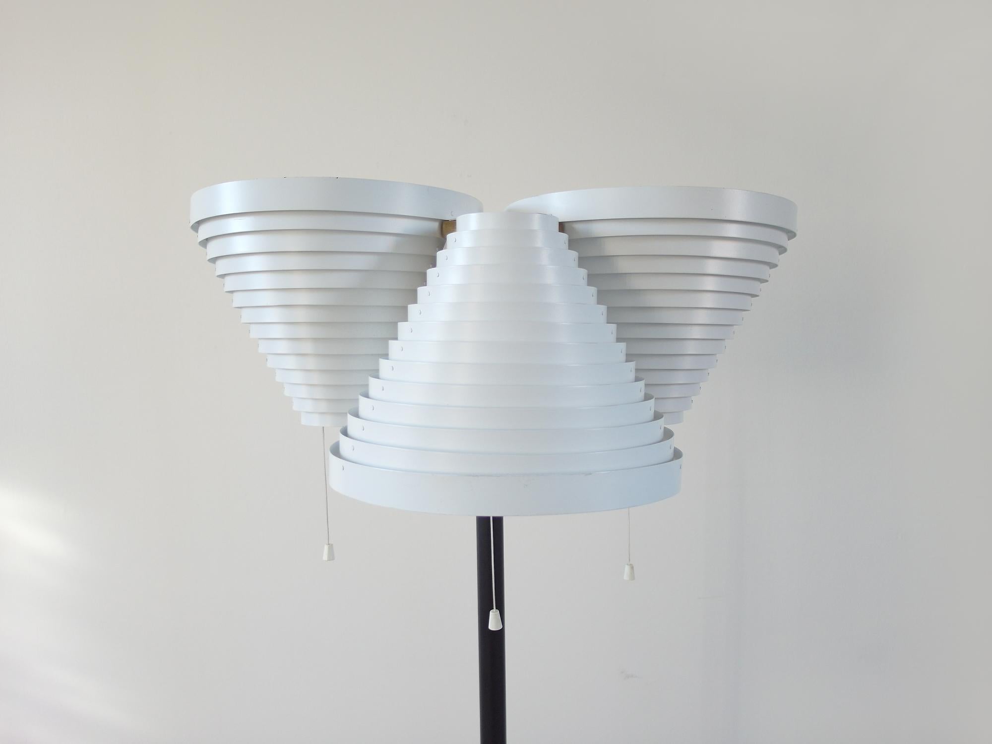 Alvar Aalto Floor Light A809 Early Production by Valaisinpaja Oy, Finland, 1959 For Sale 13