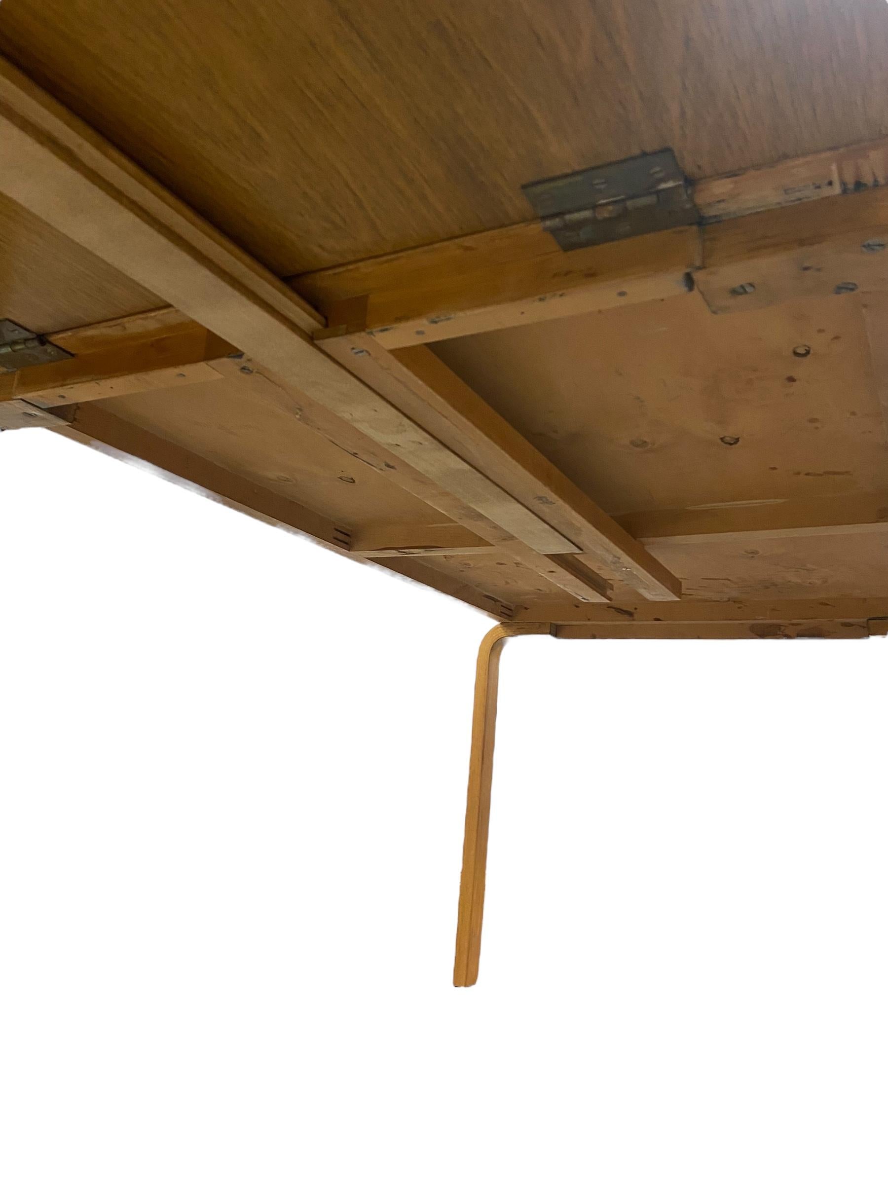 Bouleau Table pliable Alvar Aalto en bouleau  Artek 1950s en vente