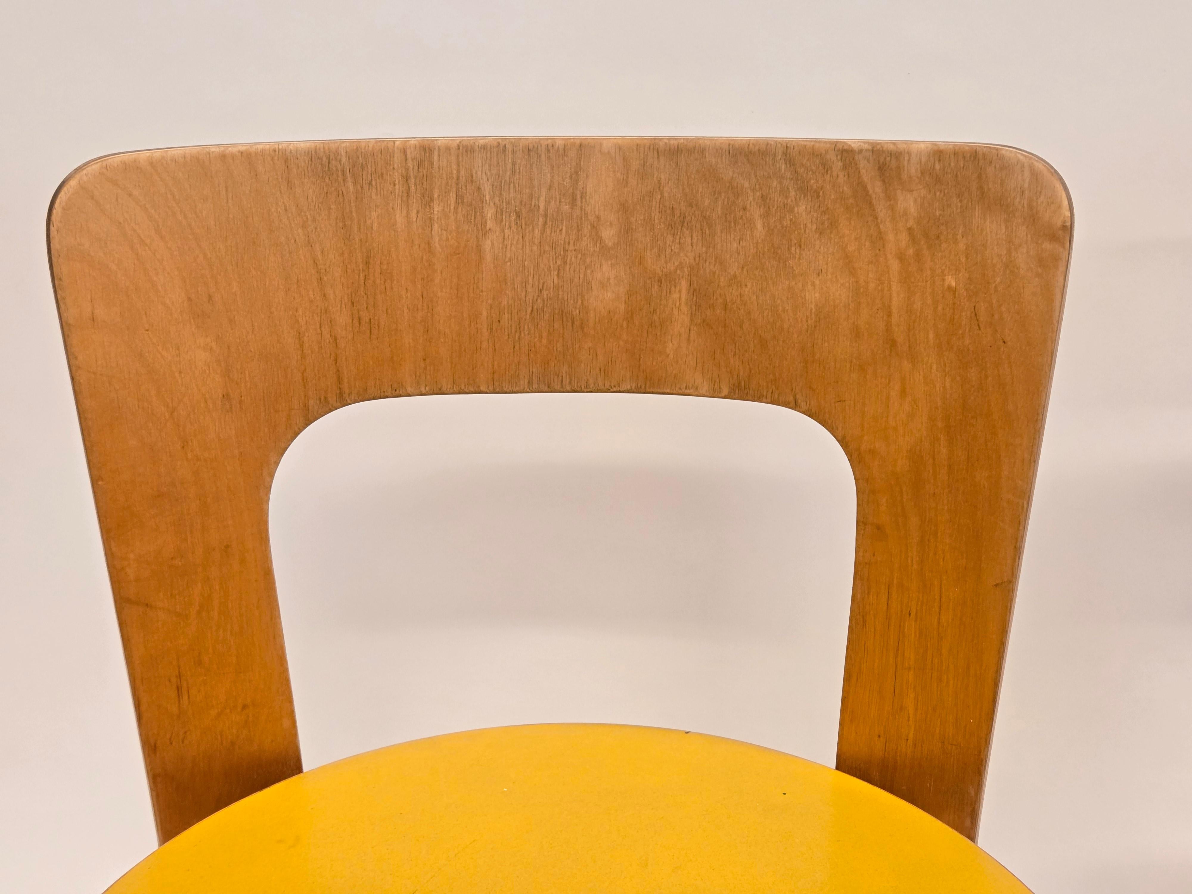 Table pliante DL82 et 65 chaises d'Alvar Aalto+Aalto par Artek 1960s en vente 10