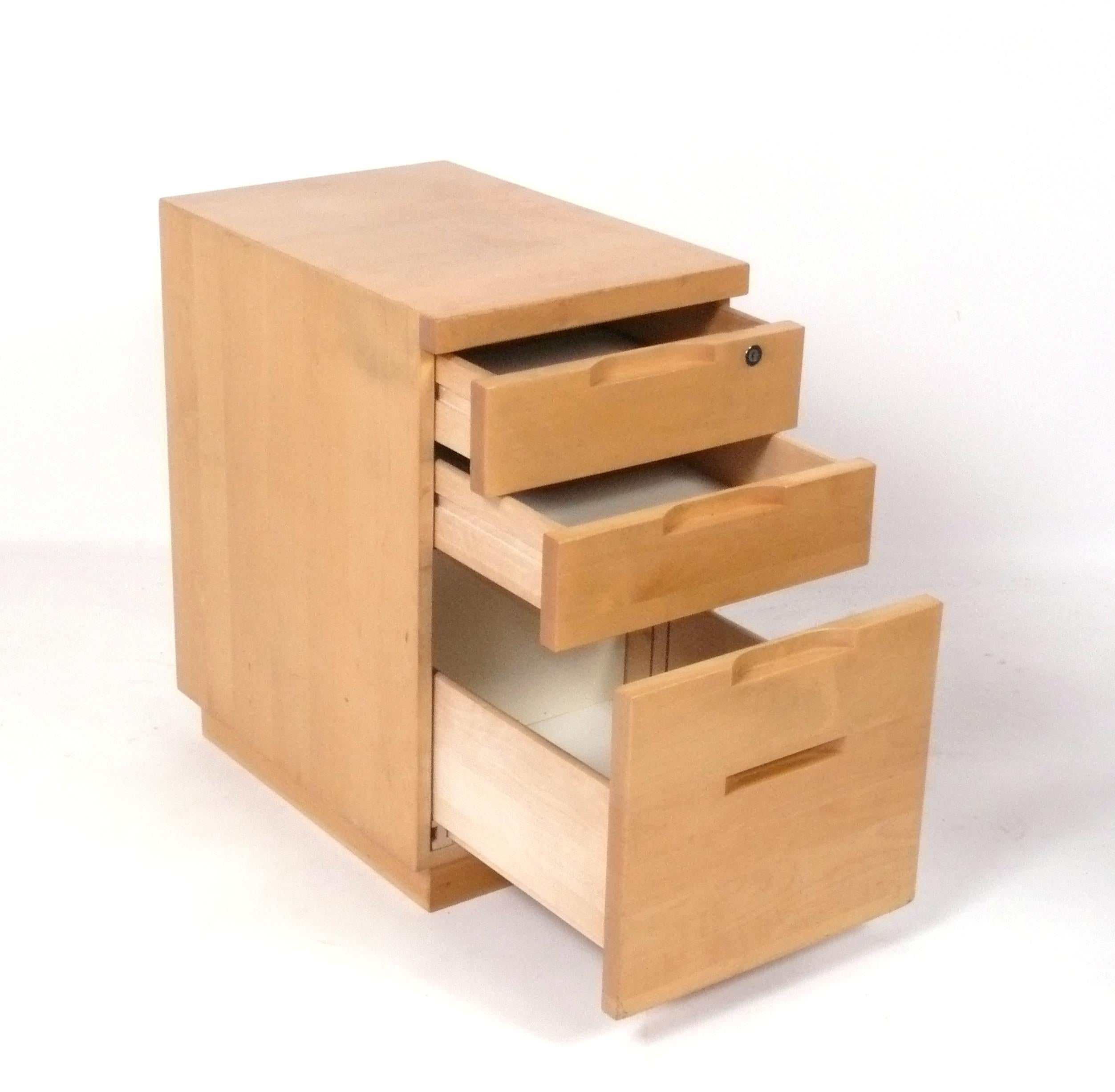 Danish Modern Birch Filing Cabinet or Desk Return, designed by Alvar Aalto for Artek, Finland, circa 1980s. Retains its warm original patina. This piece is a versatile size and can be used as a filing cabinet or desk return in an office, a side or