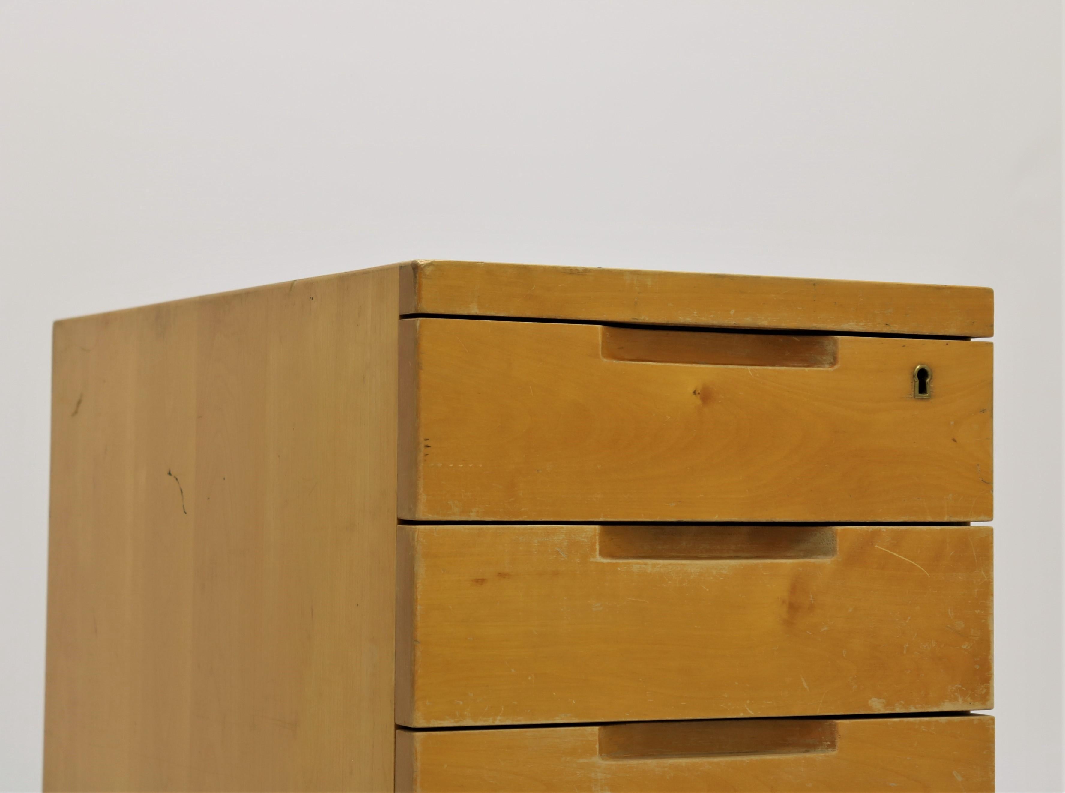 alvar aalto cabinet