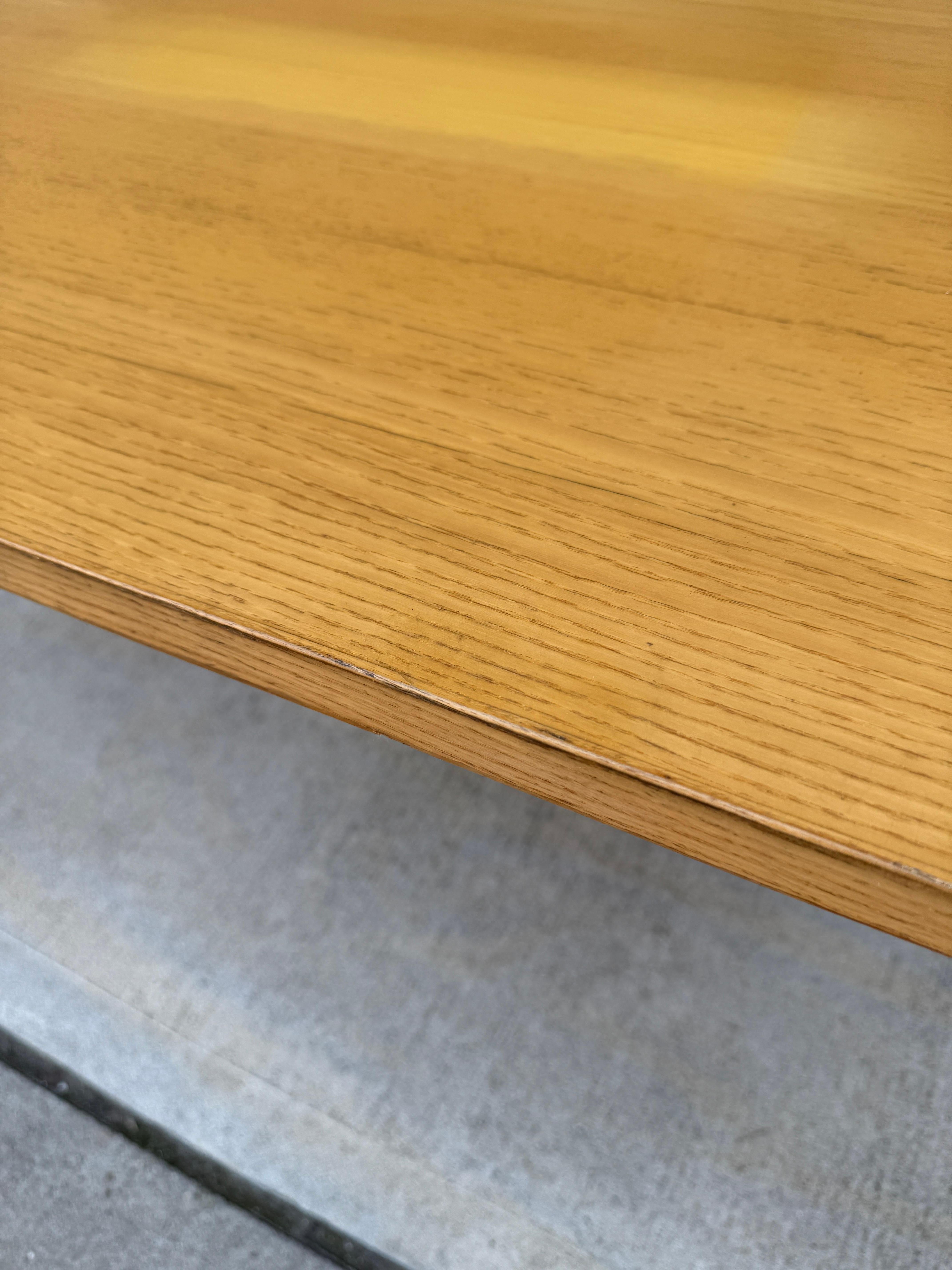 Alvar Aalto para Artek Mesa de comedor Fanleg / Escritorio en venta 5