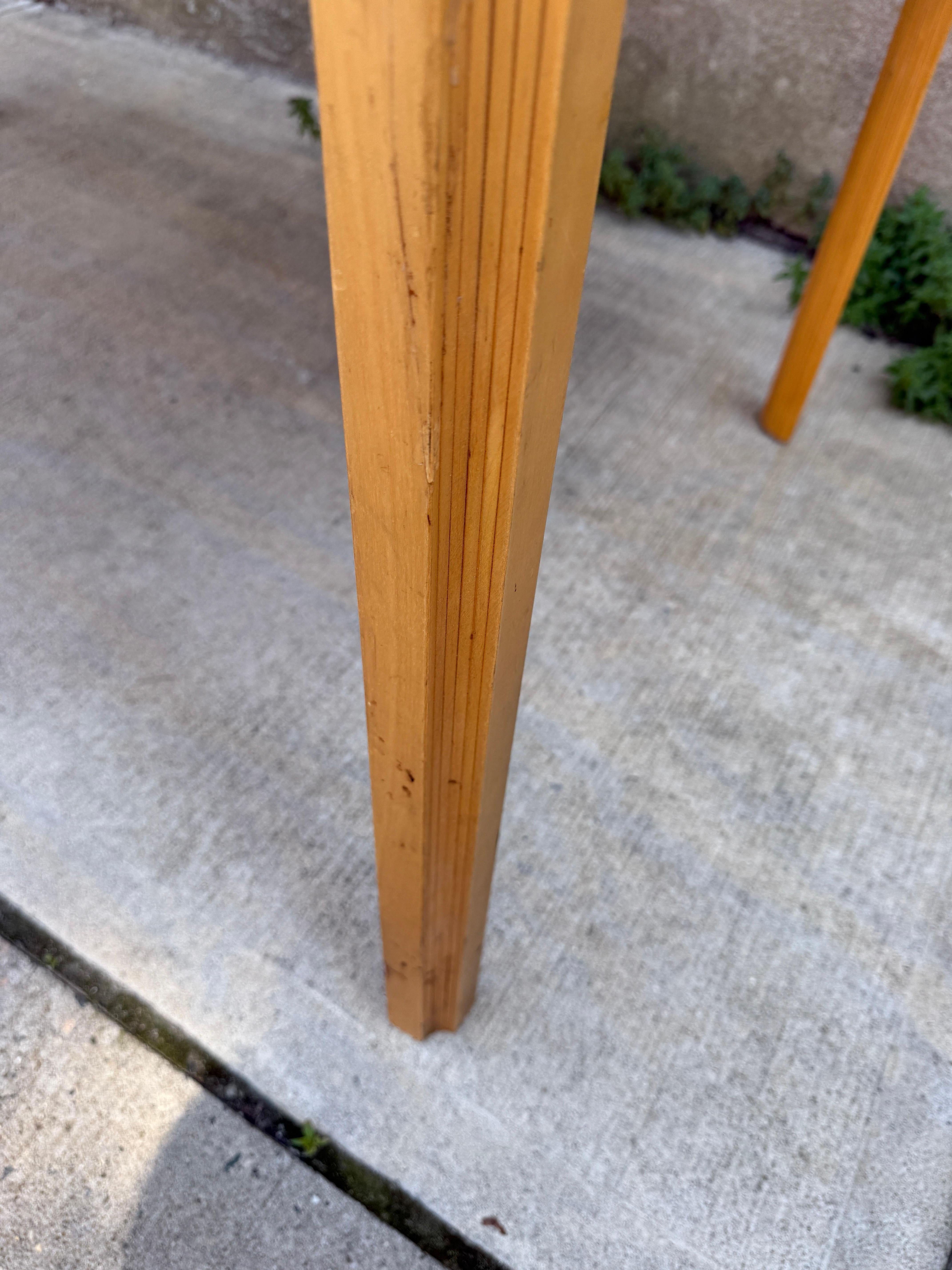 Alvar Aalto para Artek Mesa de comedor Fanleg / Escritorio en venta 7