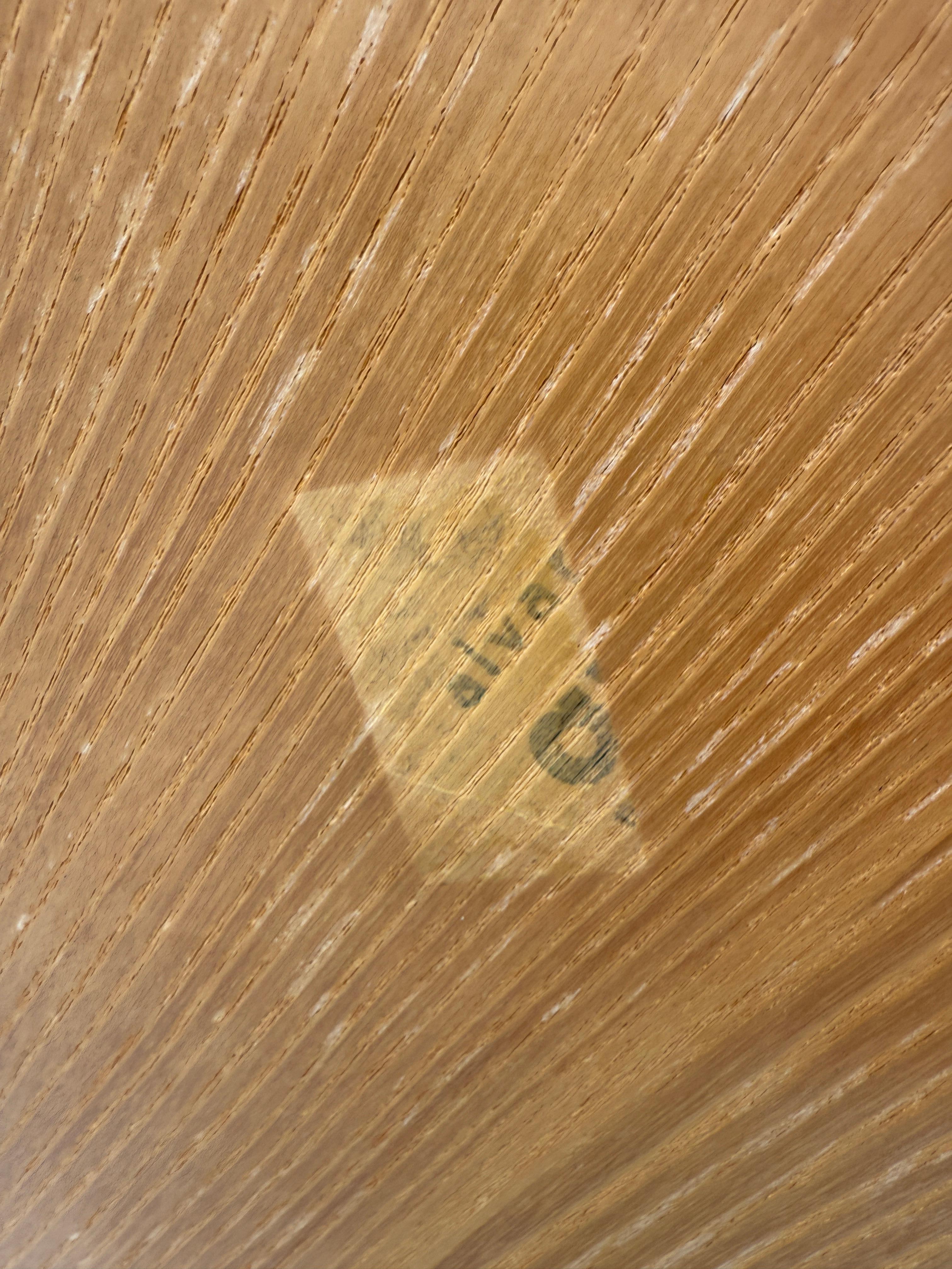 Alvar Aalto para Artek Mesa de comedor Fanleg / Escritorio en venta 8