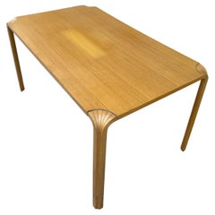 Alvar Aalto para Artek Mesa de comedor Fanleg / Escritorio