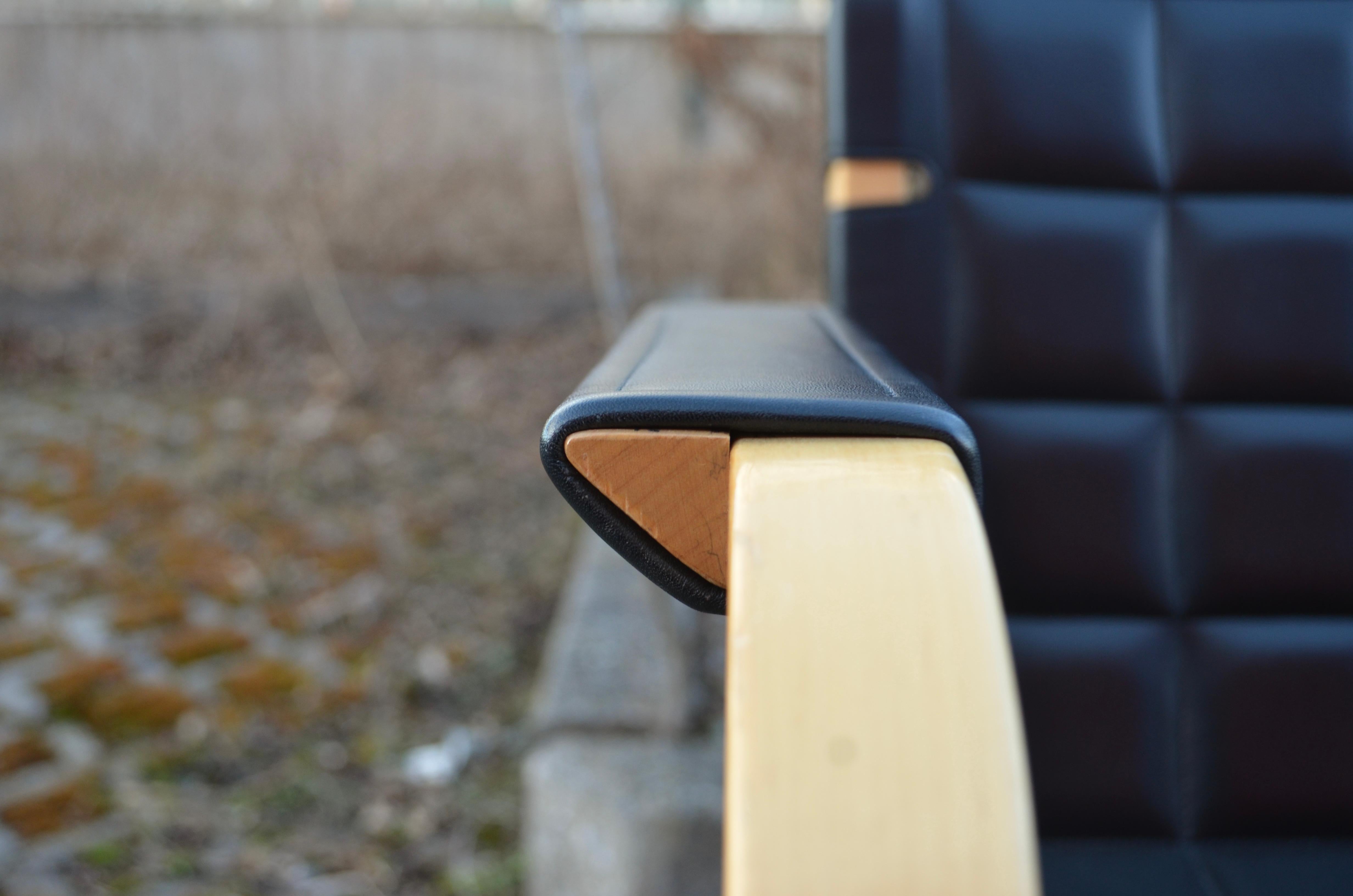 Alvar Aalto for Artek Model 45 Armchair Chair Black Leather 1 of 4 For Sale 5