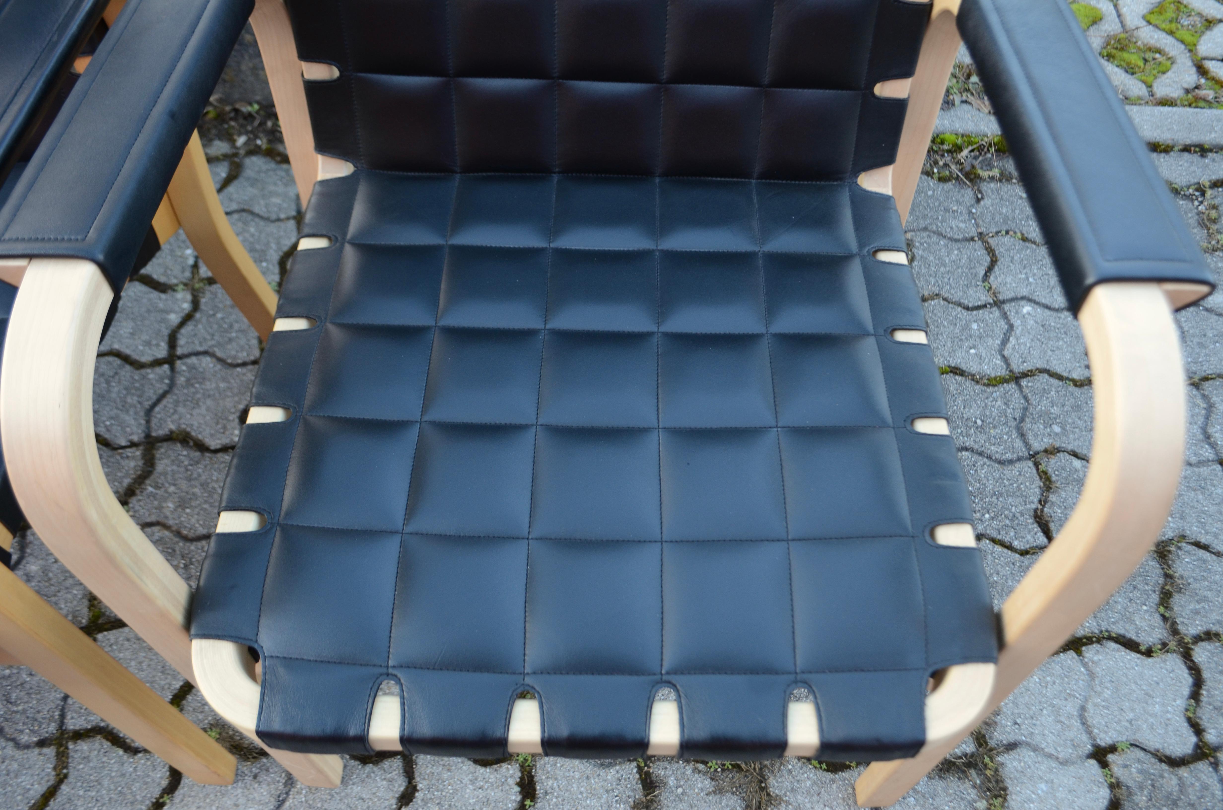 Alvar Aalto for Artek Model 45 Armchair Chair Black Leather 1 of 4 For Sale 2